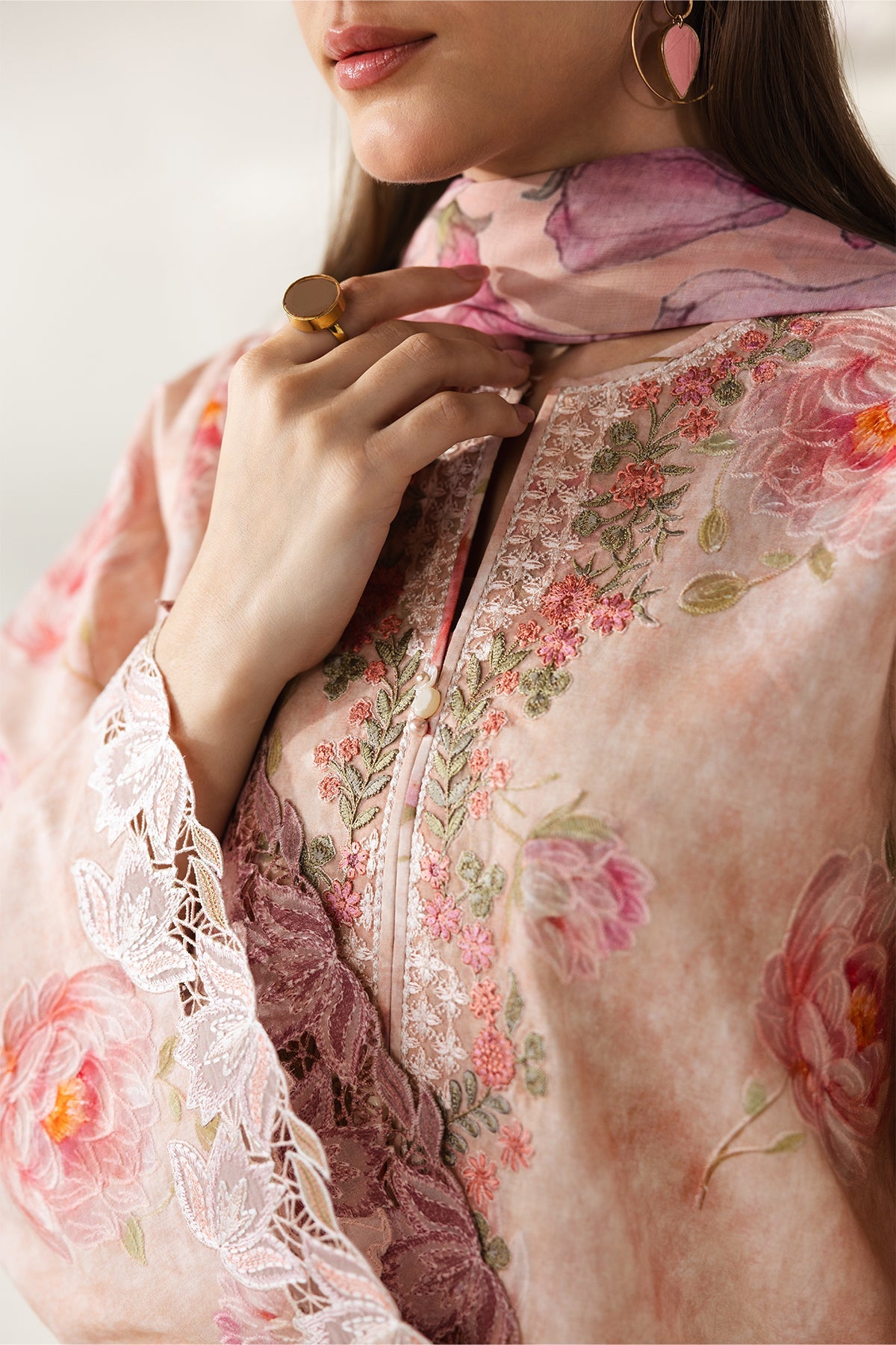 EMBROIDERED LAWN SF-4427