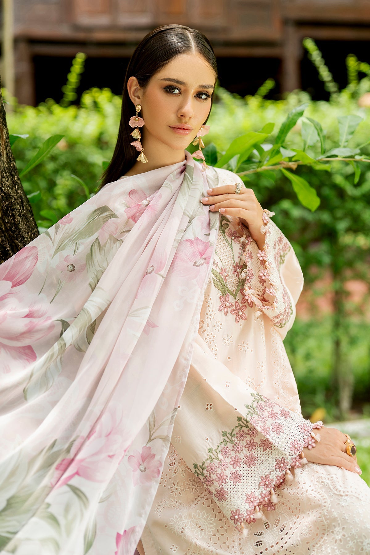 EMBROIDERED LAWN SF-4272