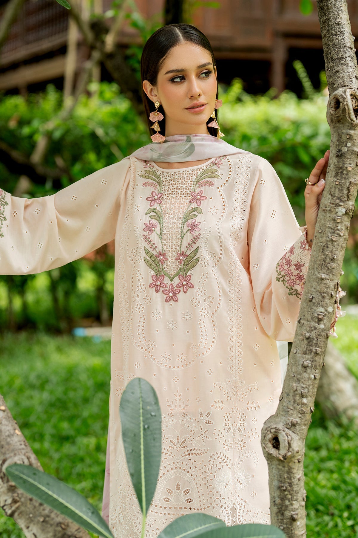 EMBROIDERED LAWN SF-4272