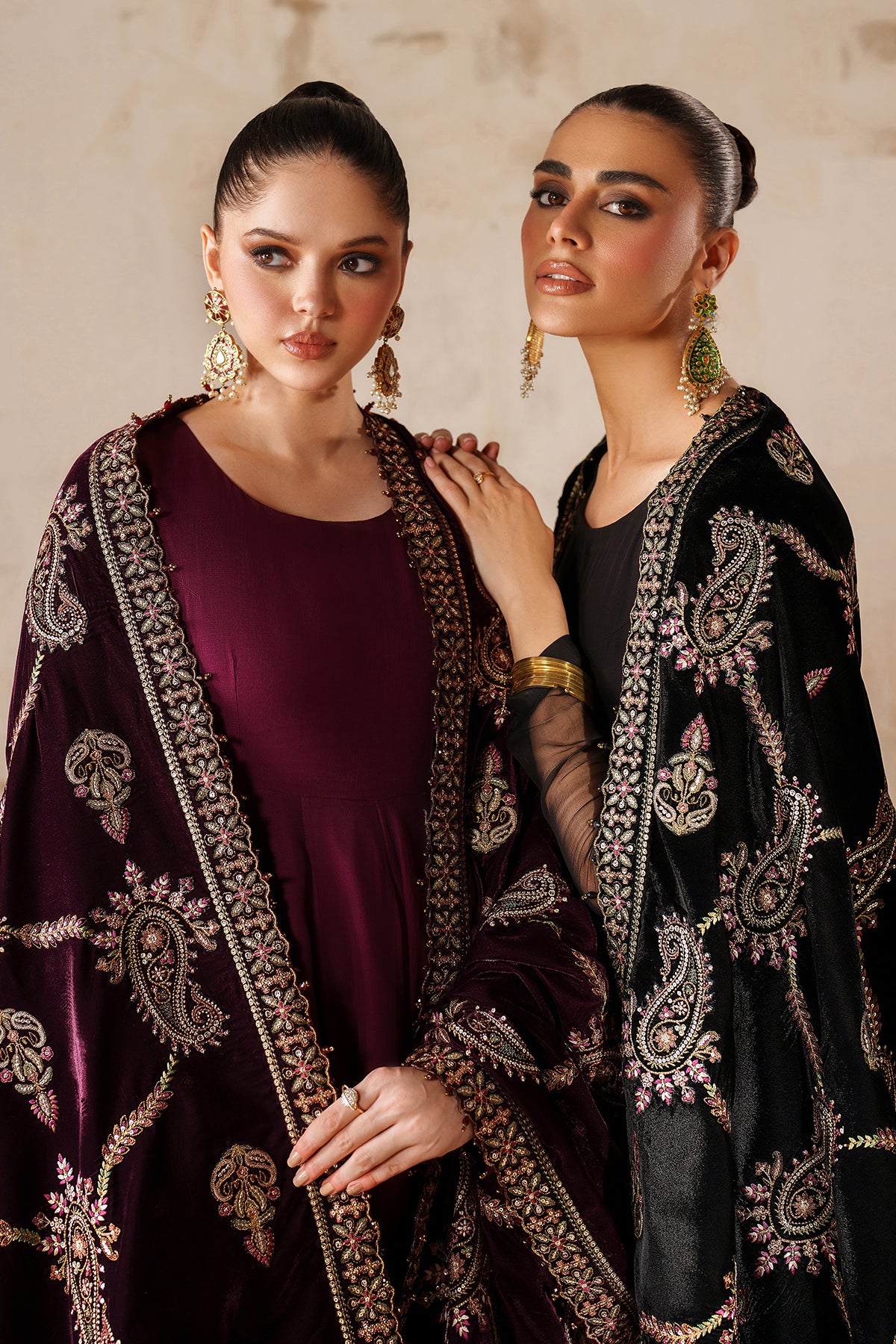 EMBROIDERED VELVET SHAWL VS-62