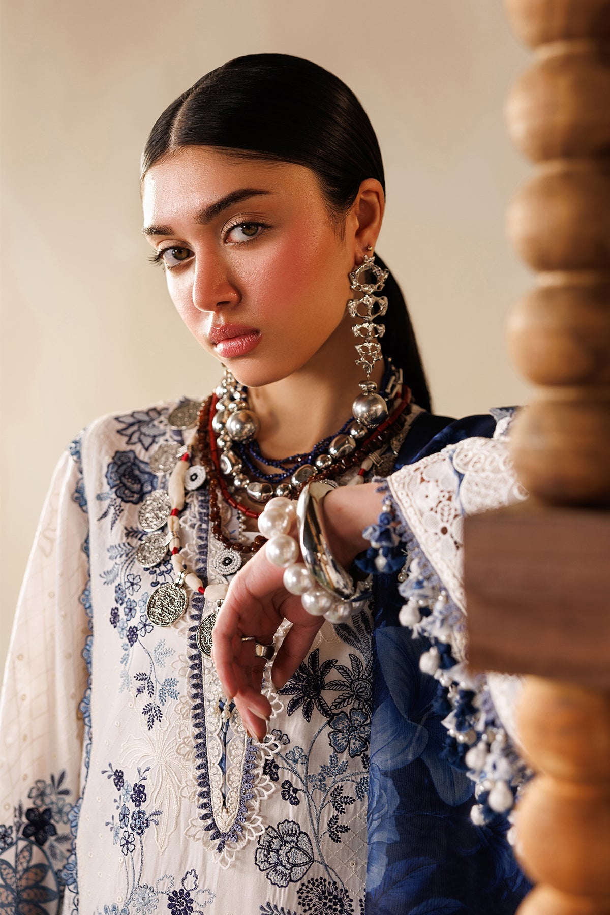 EMBROIDERED LAWN EL26-D06 STITCHED