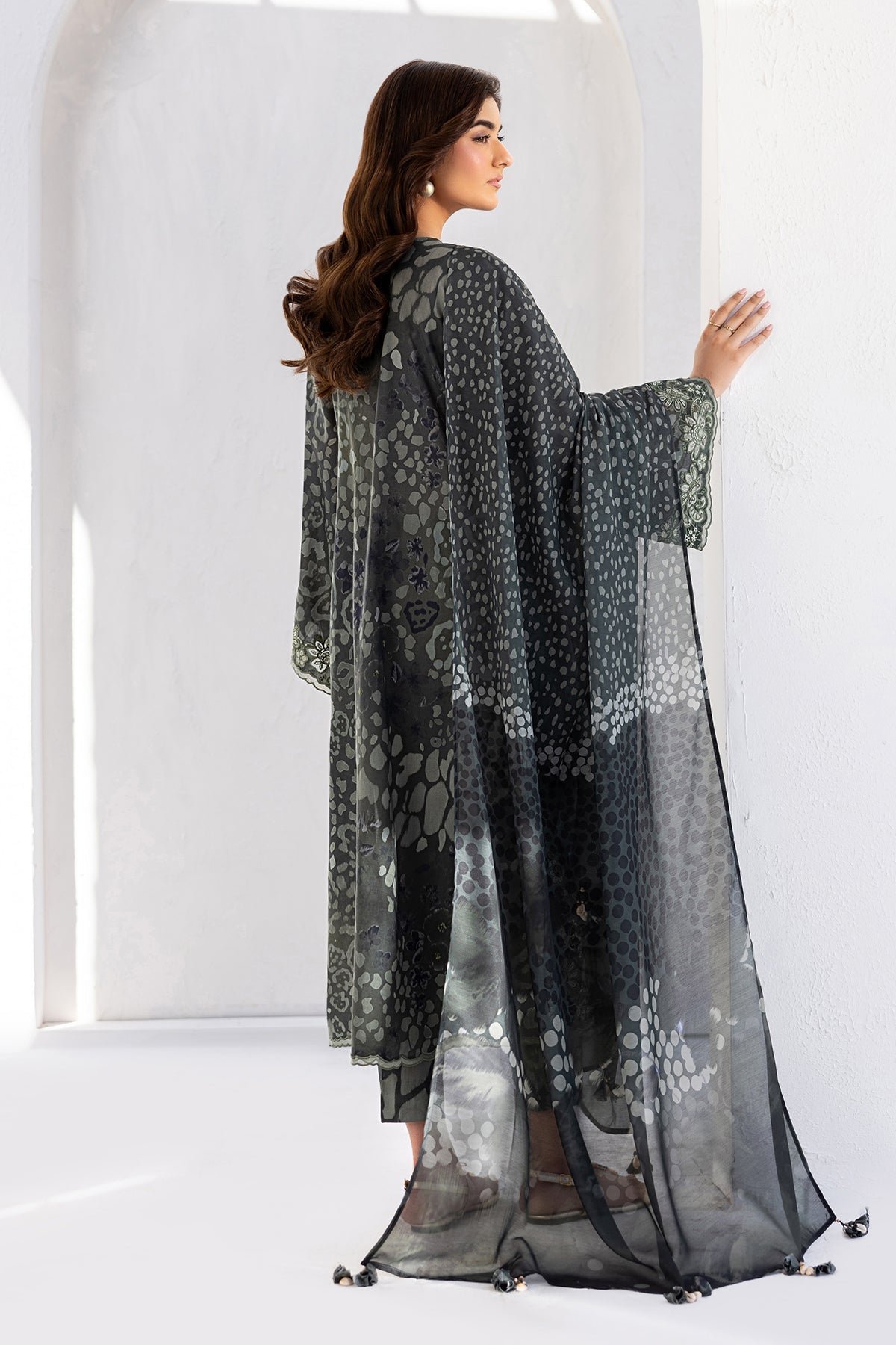 EMBROIDERED LAWN SF-4454