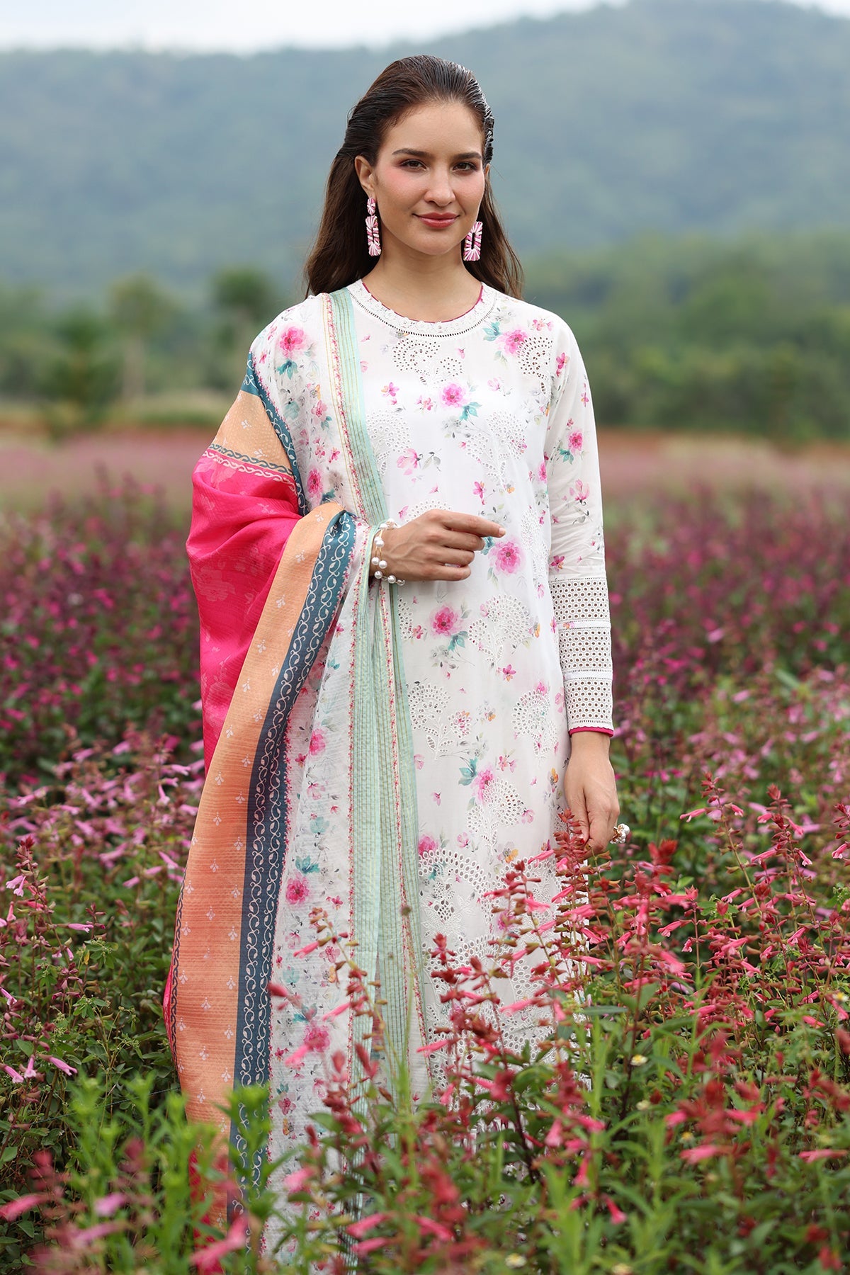 EMBROIDERED LAWN SF-4237