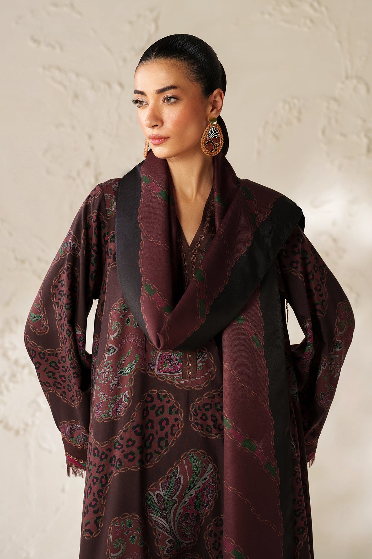 EMBROIDERED VISCOSE SILK UF-4288