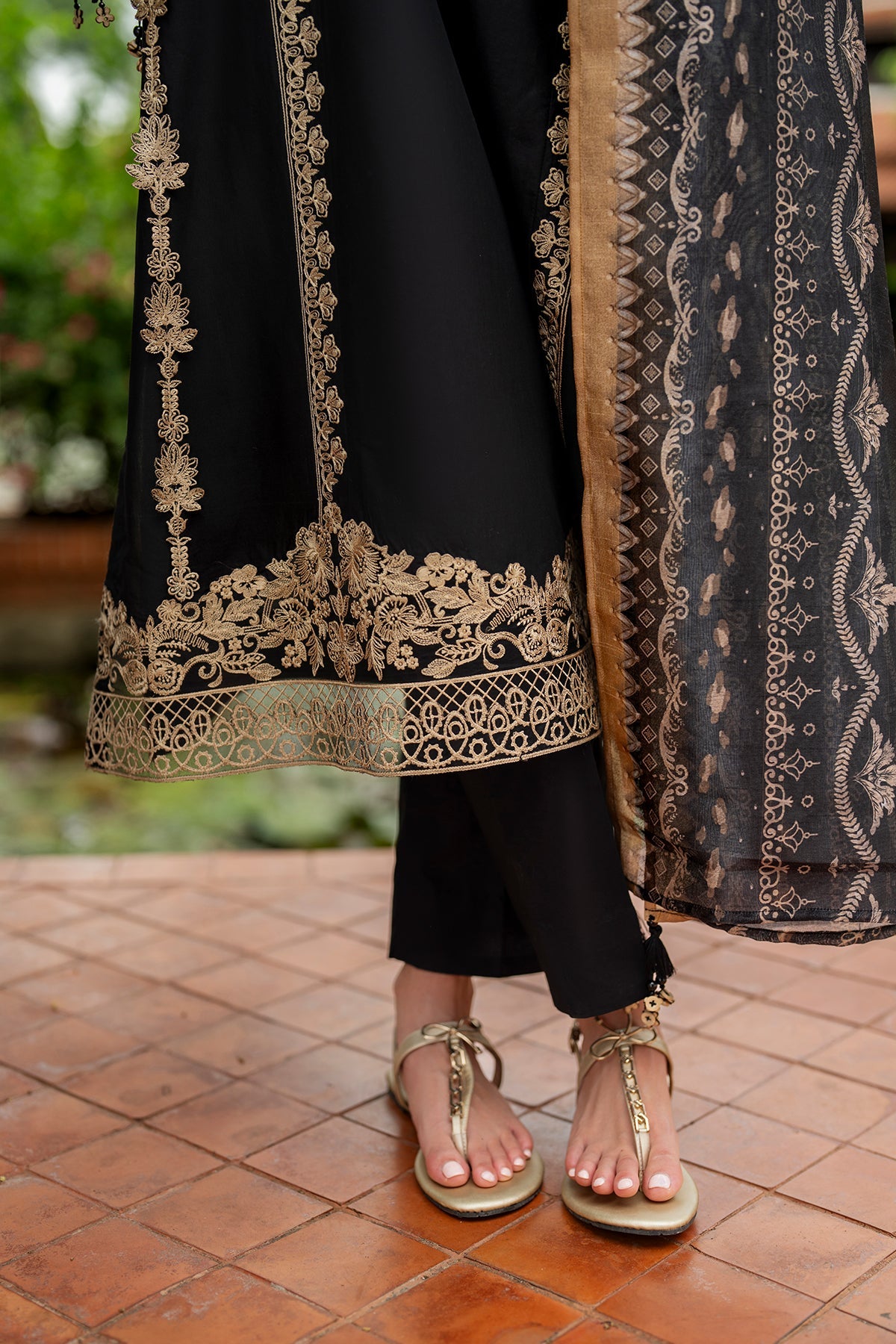 EMBROIDERED LAWN SF-4201