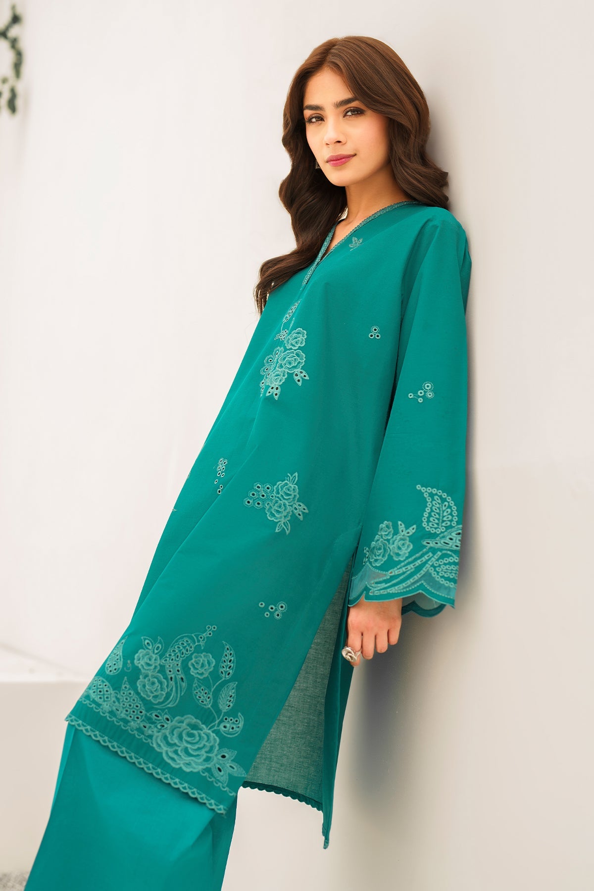 EMBROIDERED LAWN PR-951