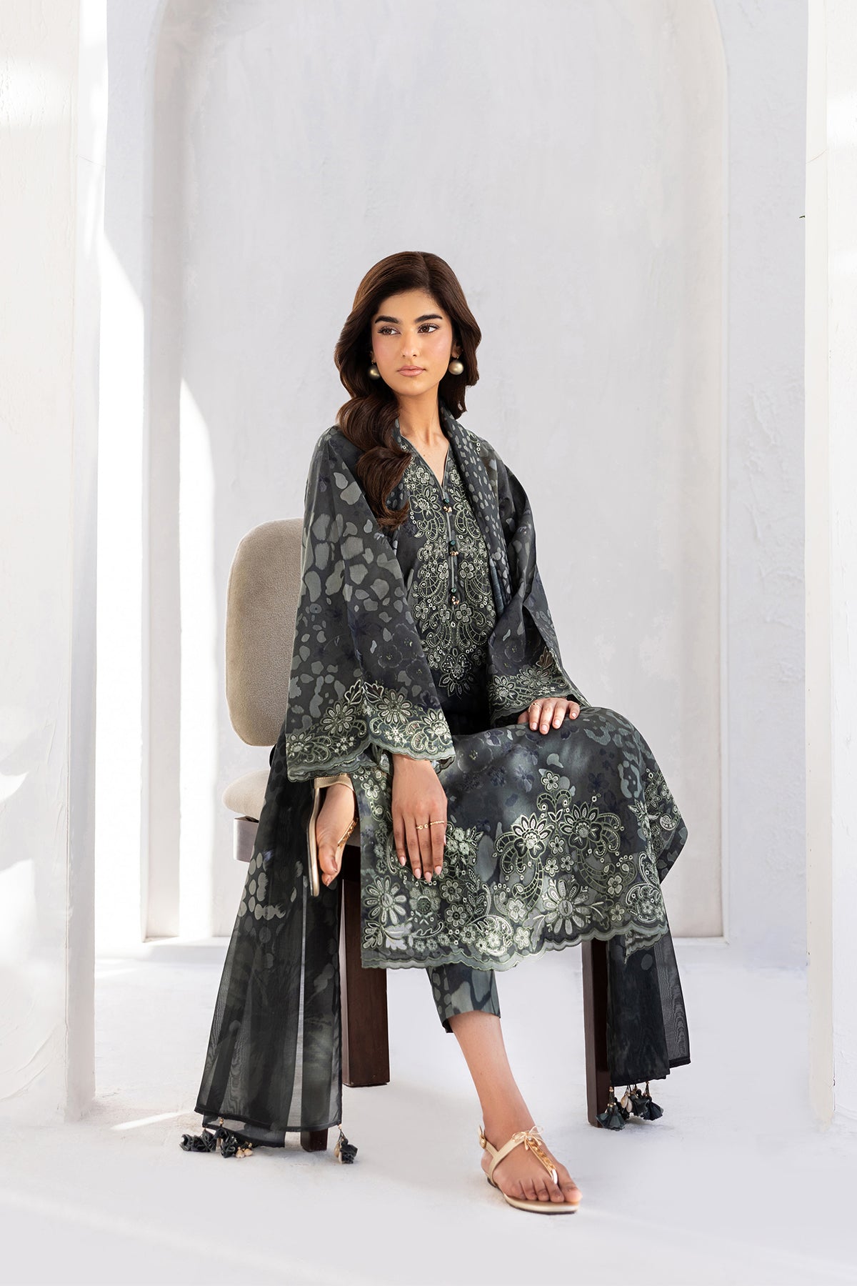 EMBROIDERED LAWN SF-4454