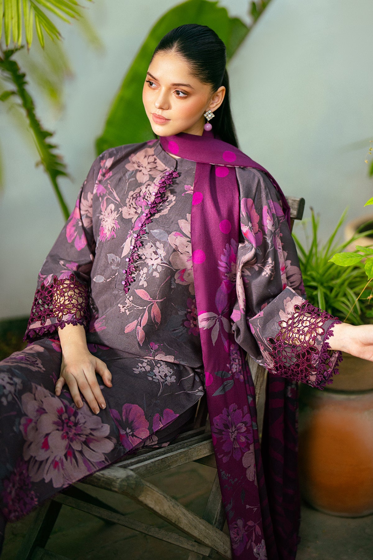 EMBROIDERED VISCOSE UF-769