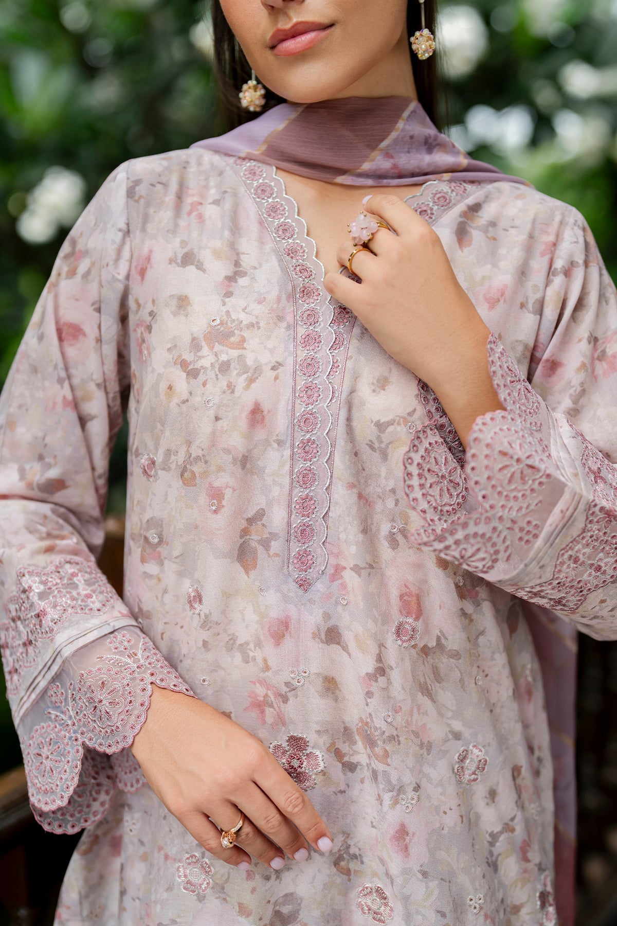 EMBROIDERED LAWN SF-4273