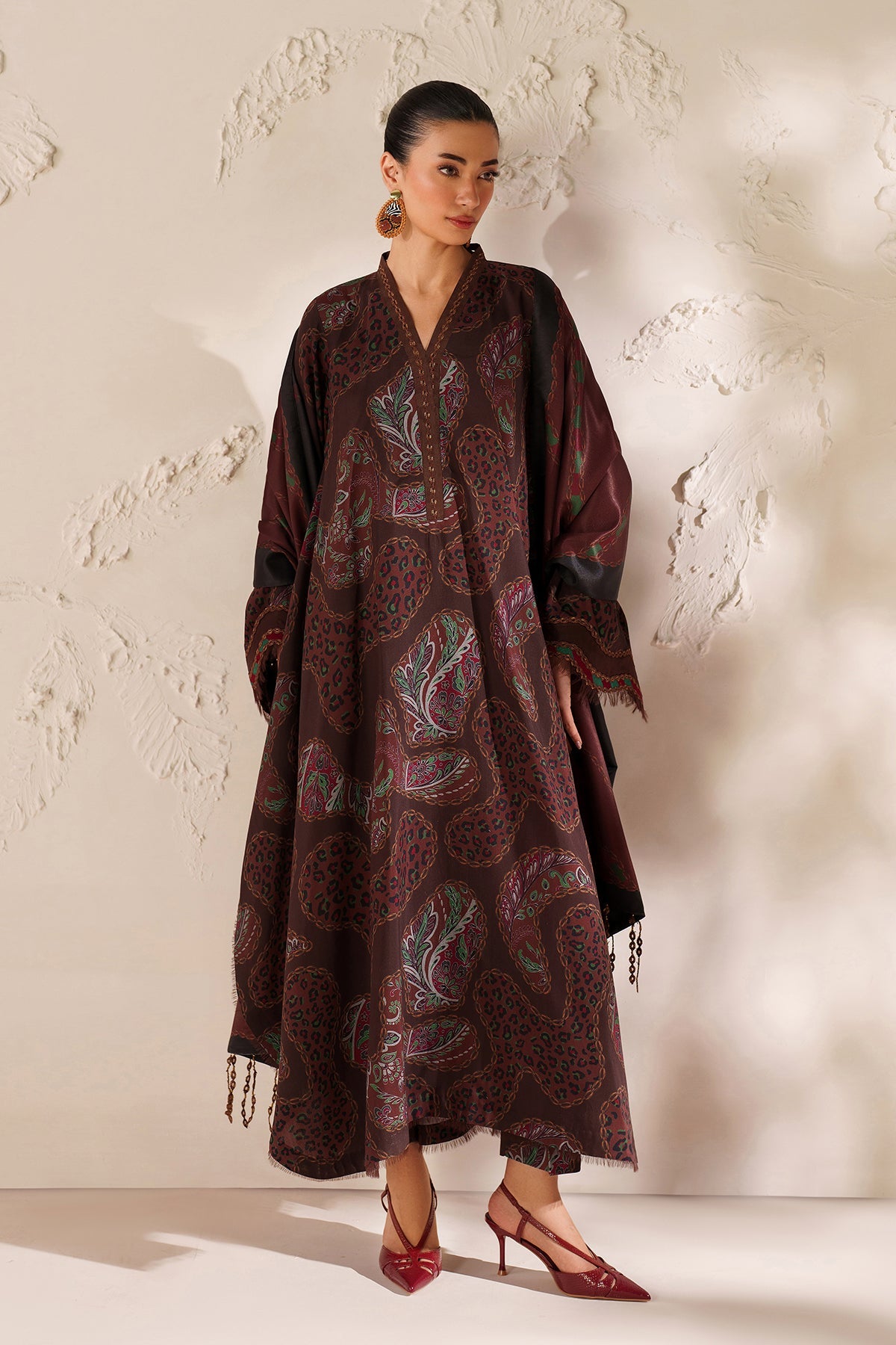 EMBROIDERED VISCOSE SILK UF-4288