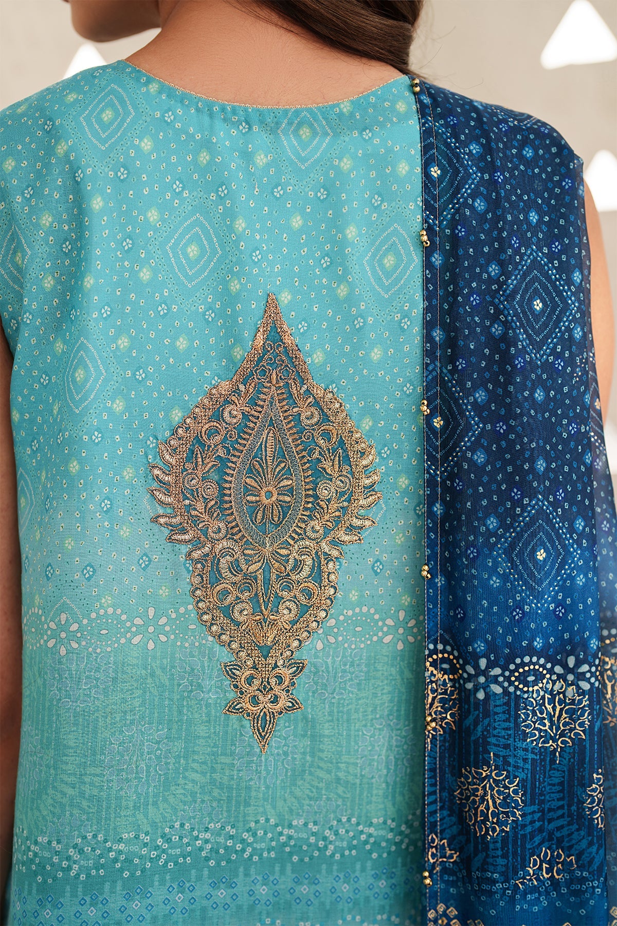 EMBROIDERED LAWN SF-4400