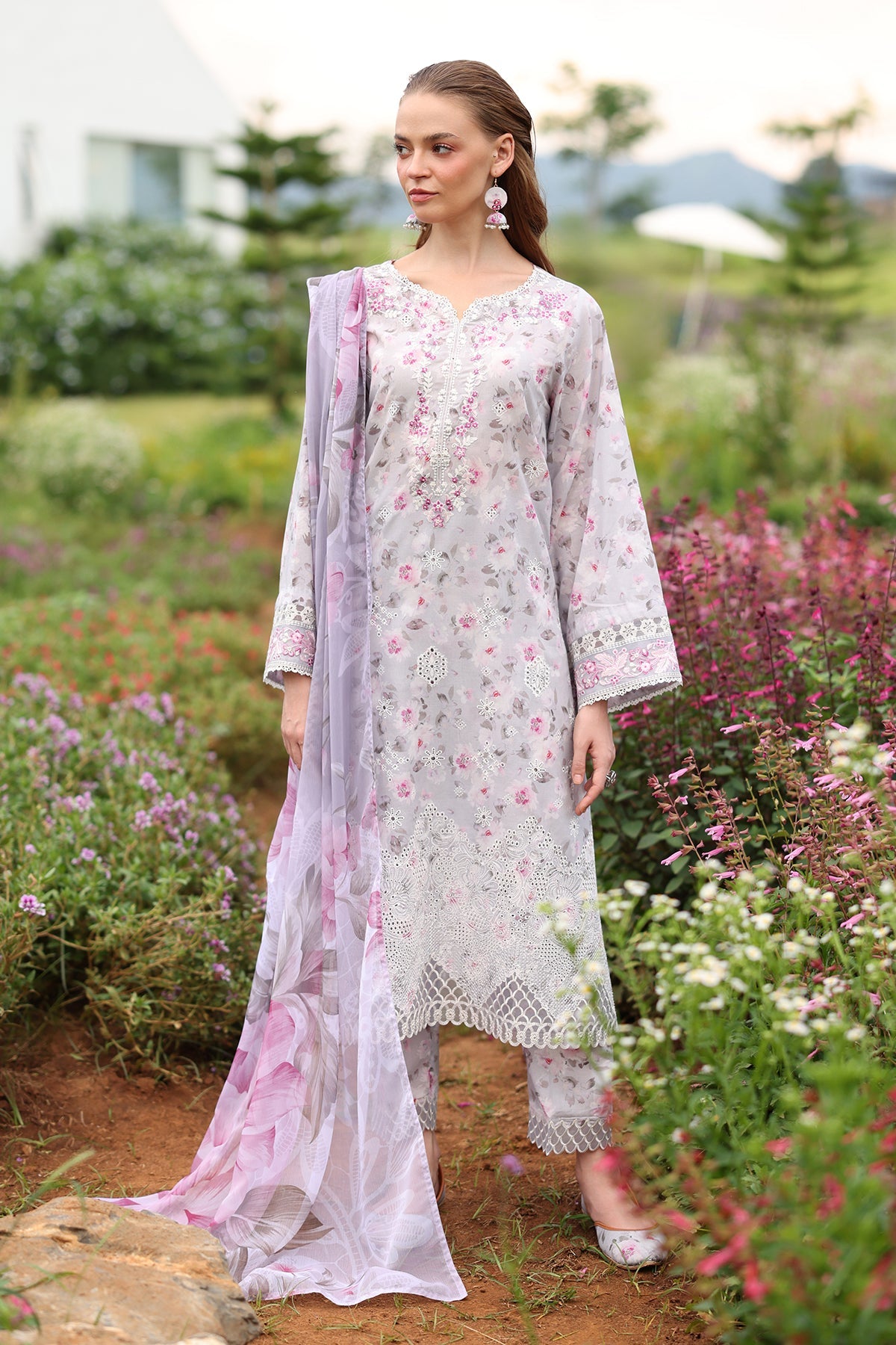 EMBROIDERED PRINTED LAWN SF-4238