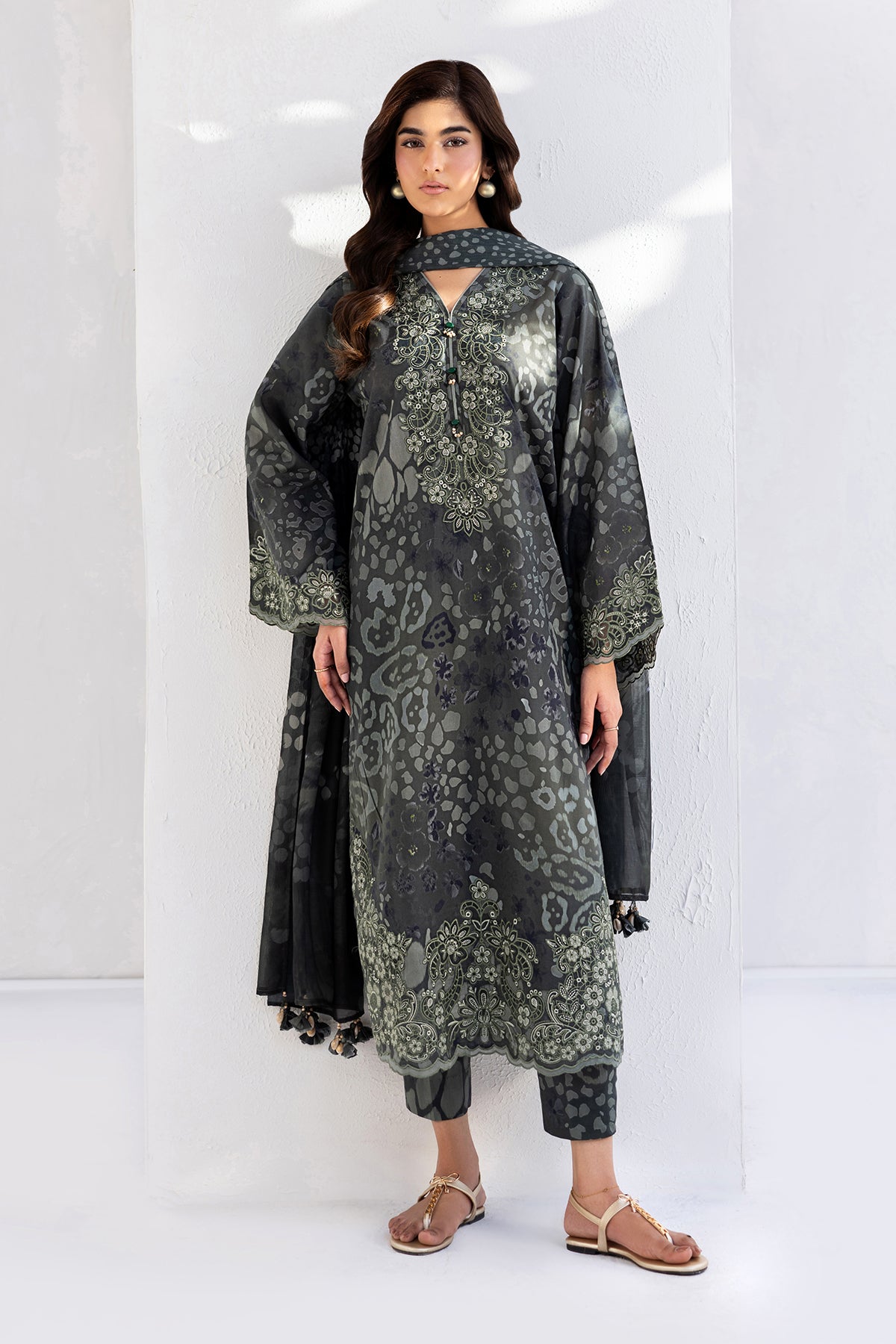 EMBROIDERED LAWN SF-4454