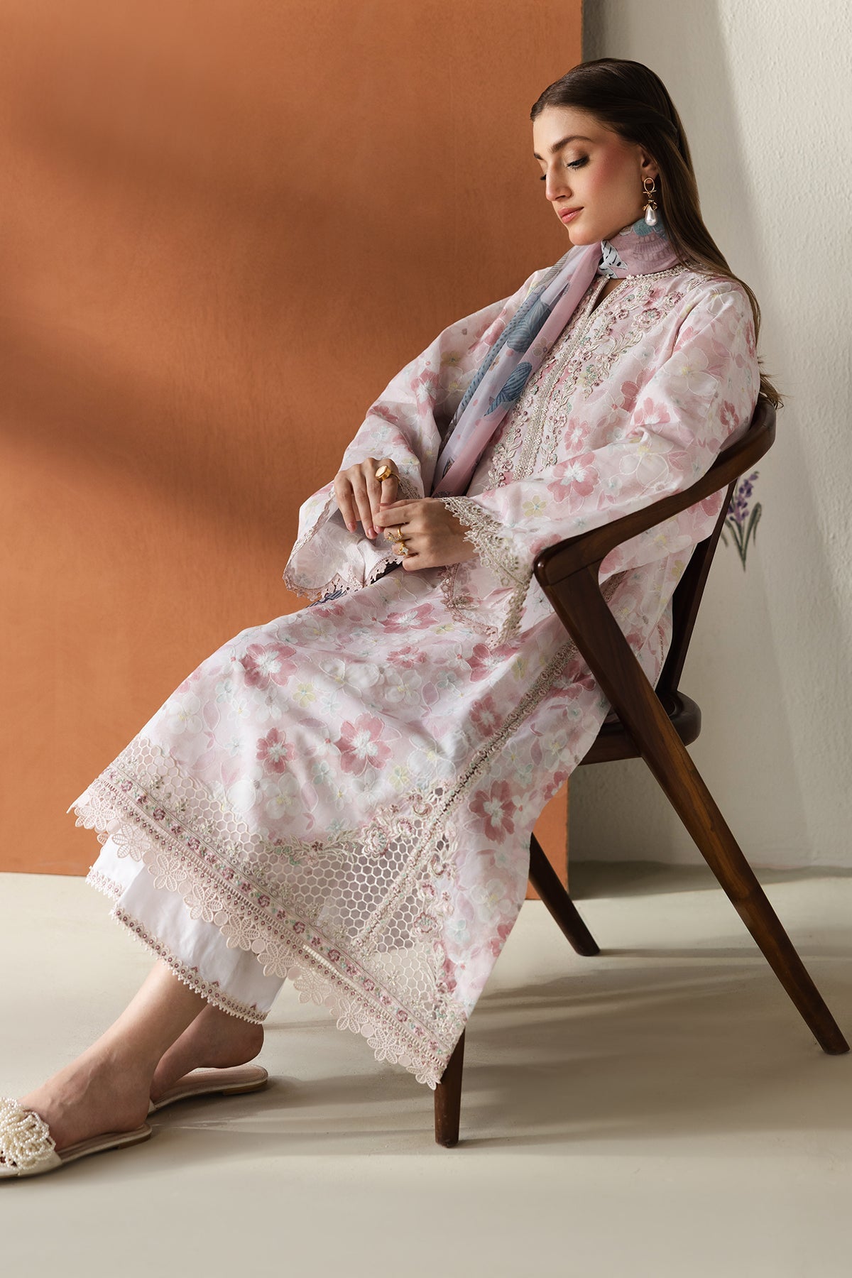 EMBROIDERED LAWN SF-4428