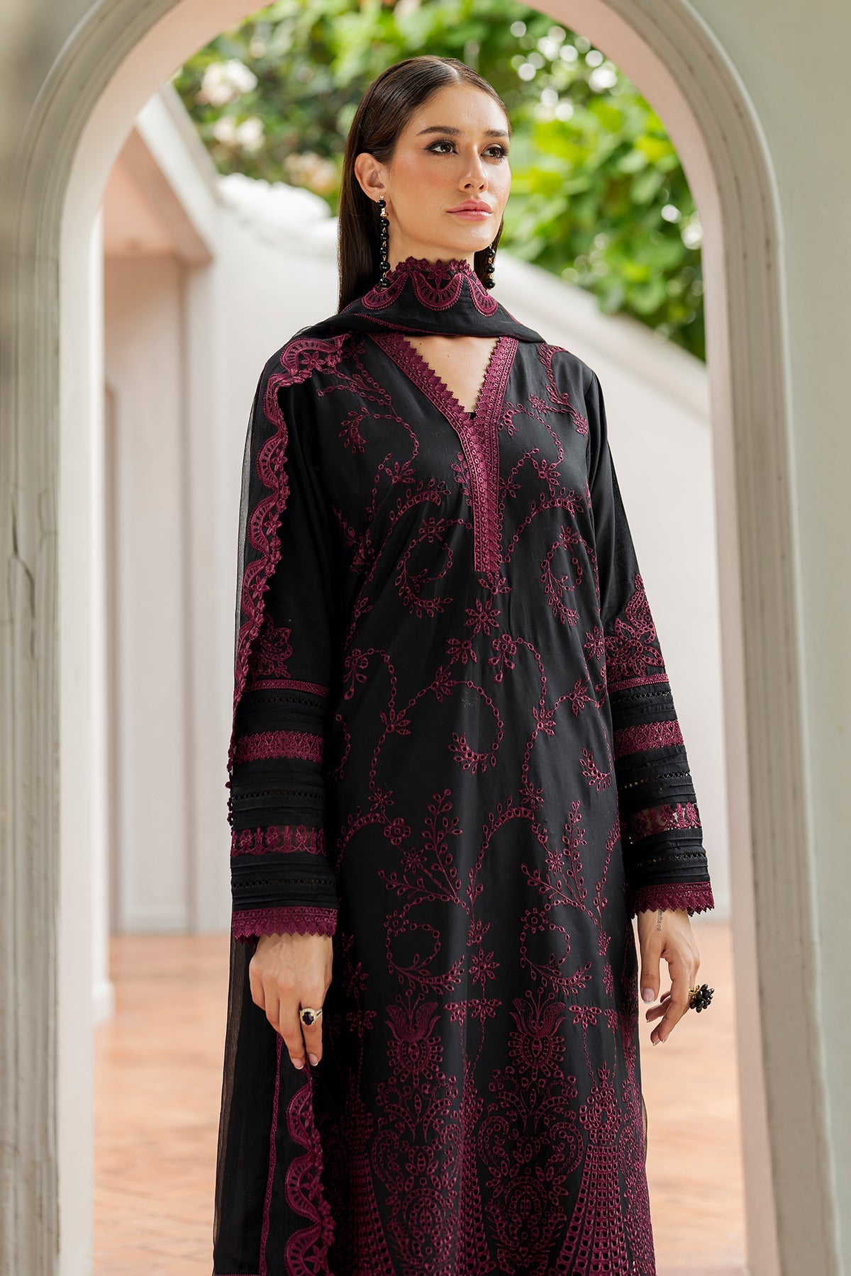 EMBROIDERED LAWN SF-4202