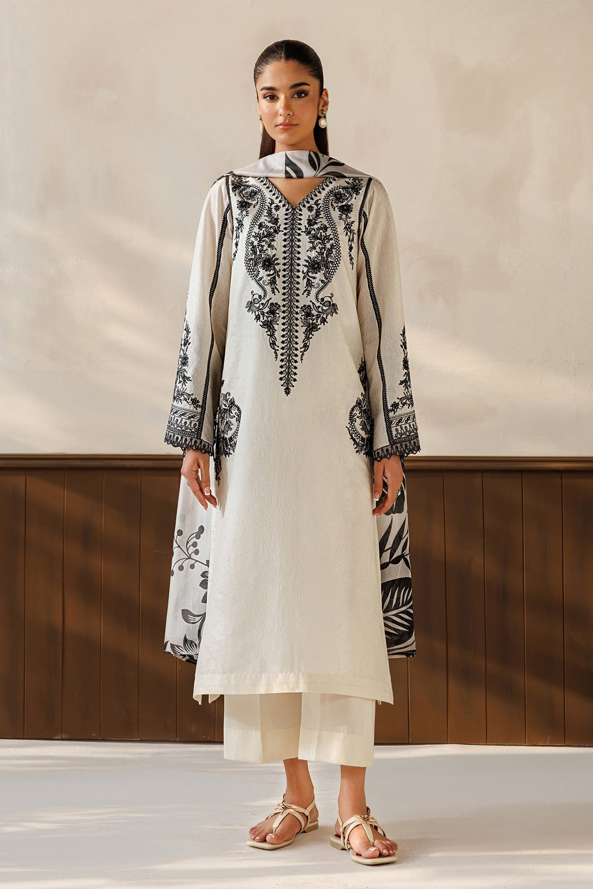 EMBROIDERED LAWN PR-1368