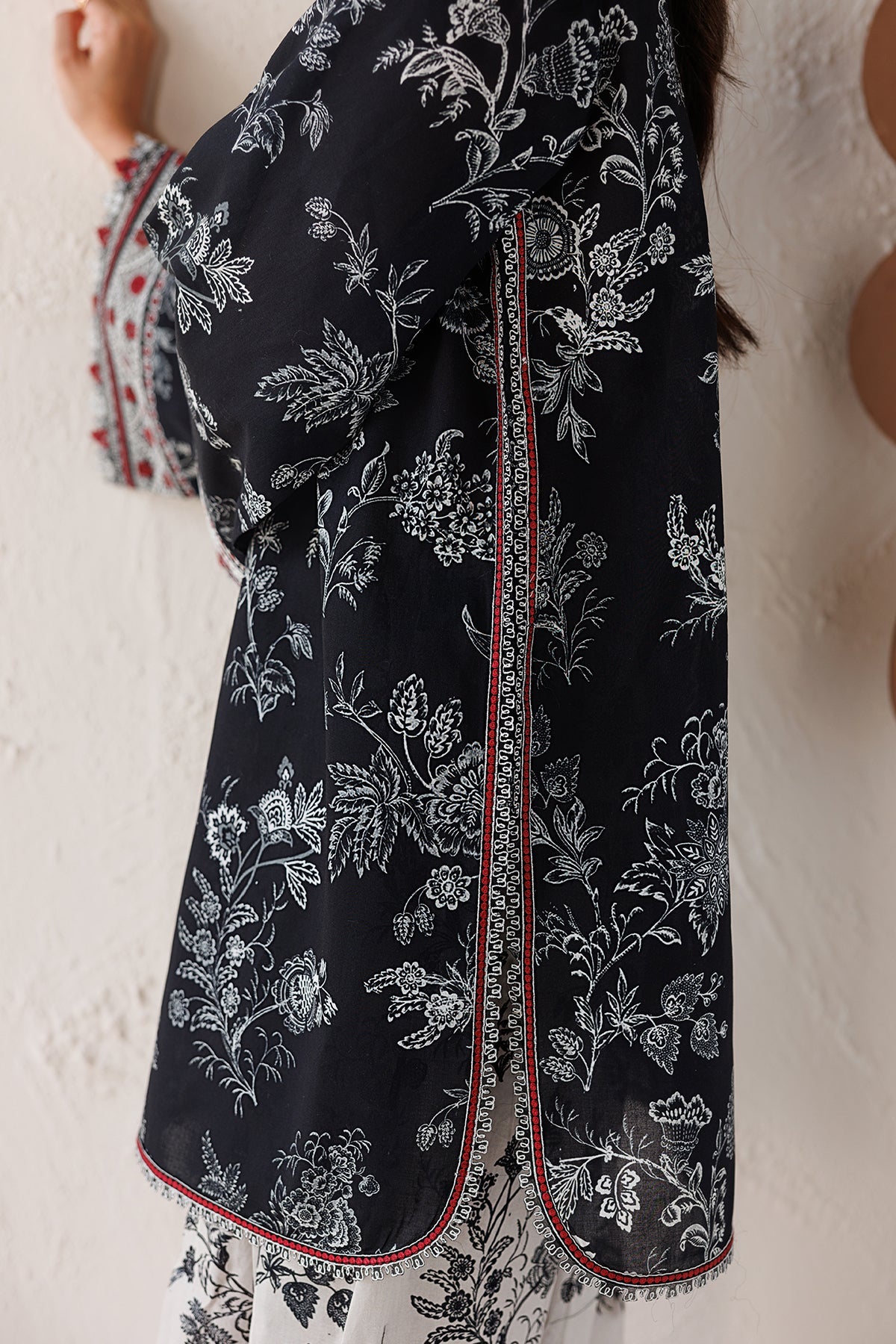 EMBROIDERED LAWN SF-4514