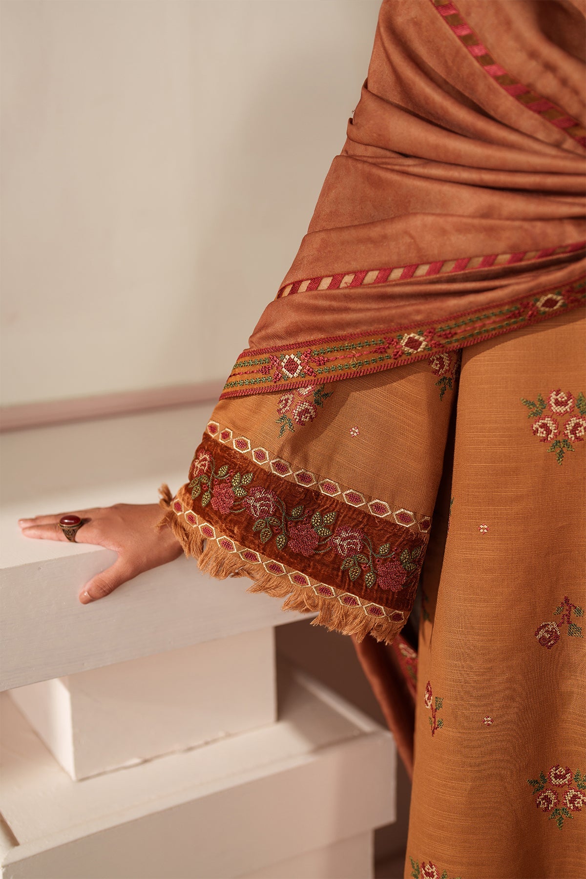 EMBROIDERED KHADDAR UF-4351