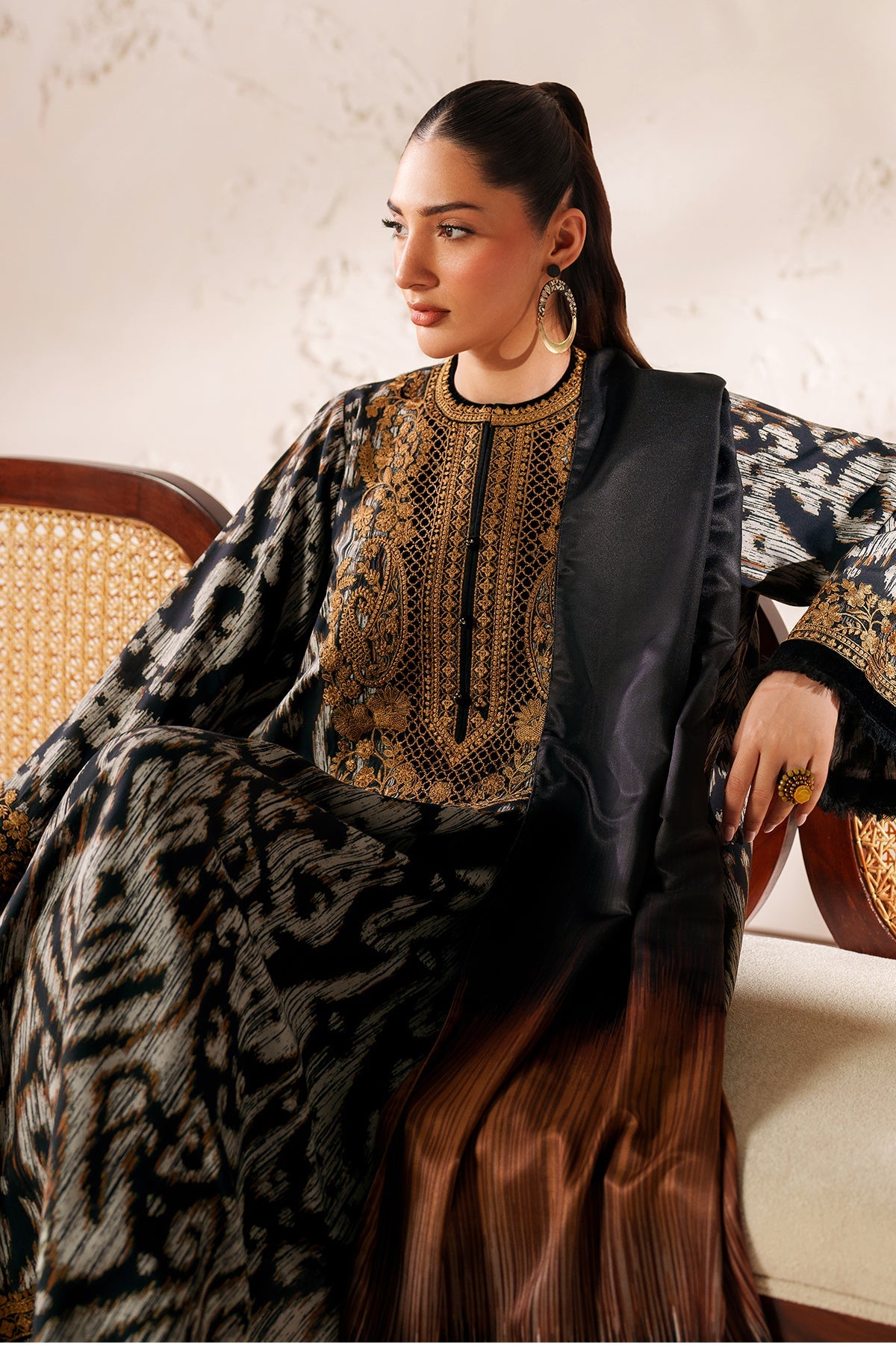 EMBROIDERED VISCOSE SILK UF-4289