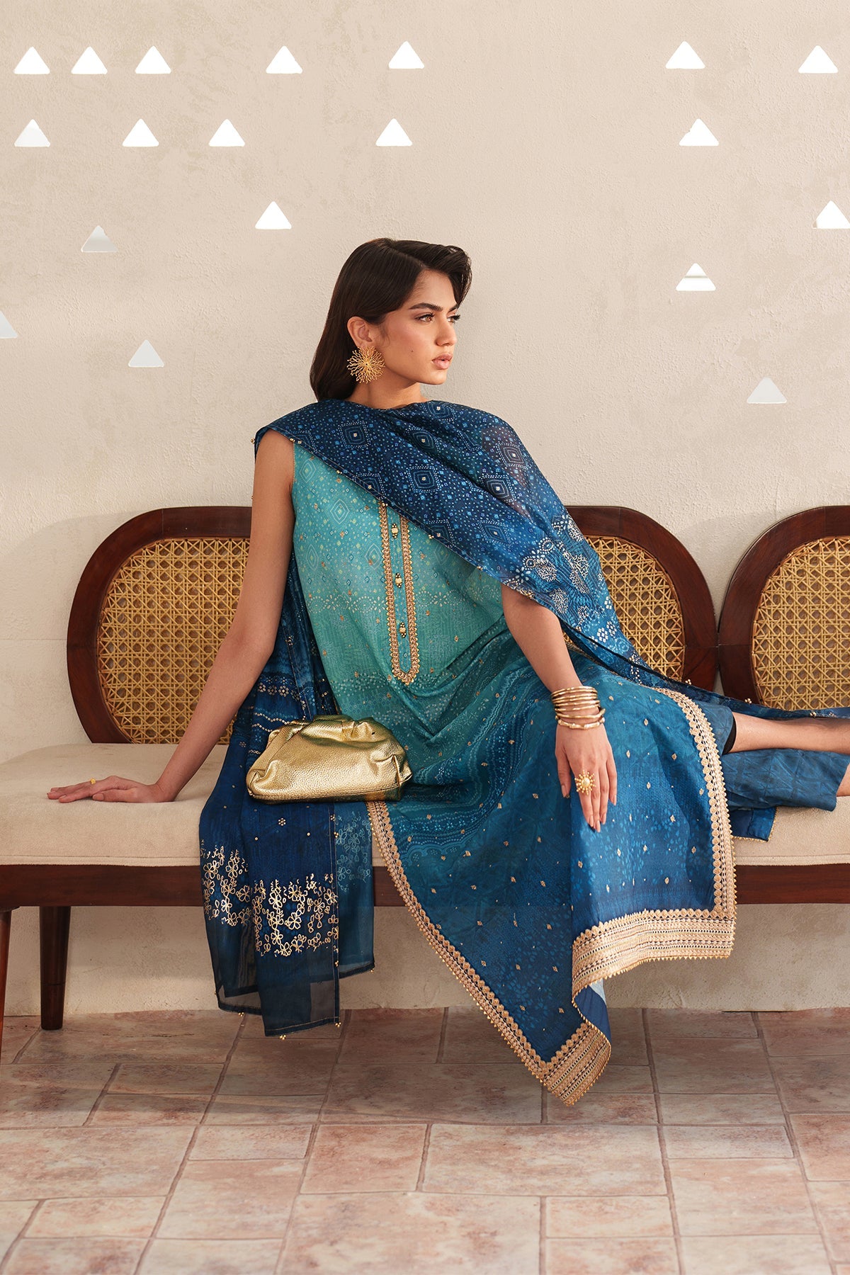 EMBROIDERED LAWN UF-4400