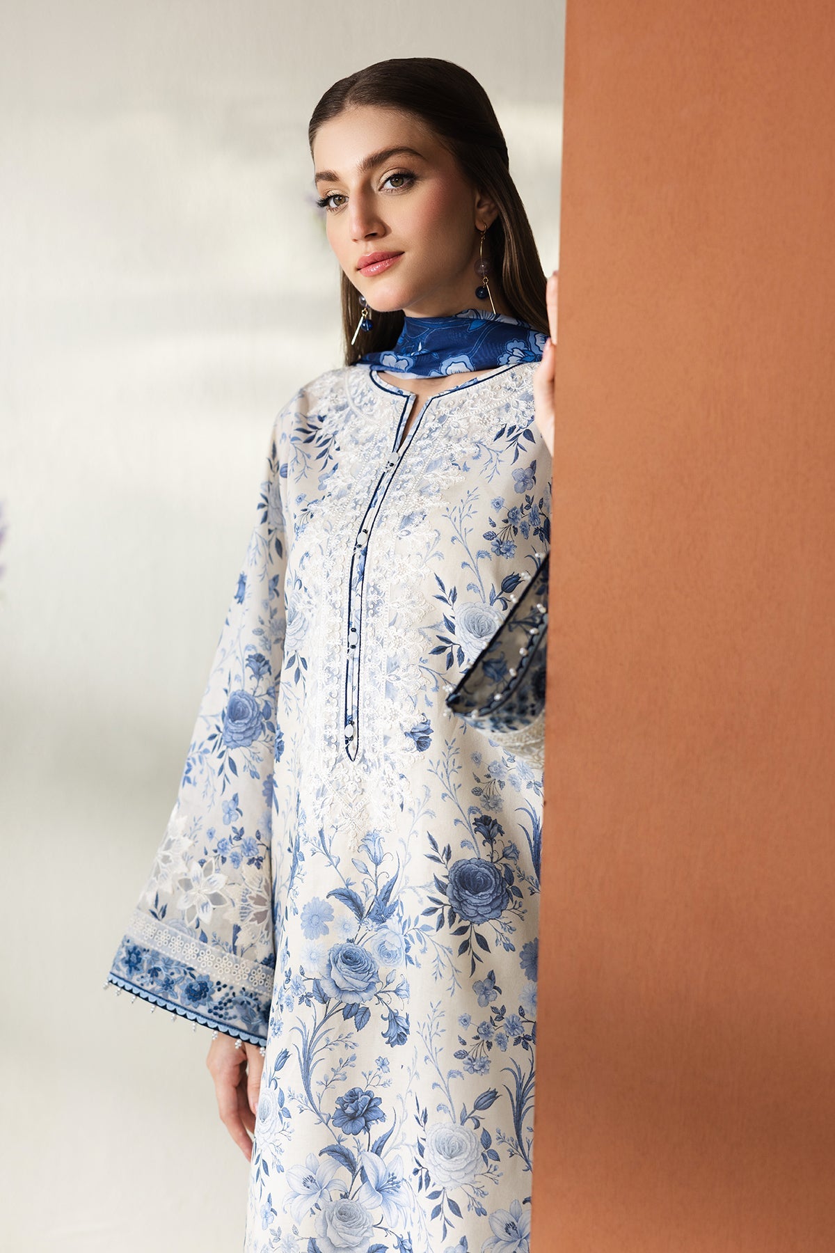 EMBROIDERED LAWN SF-4429