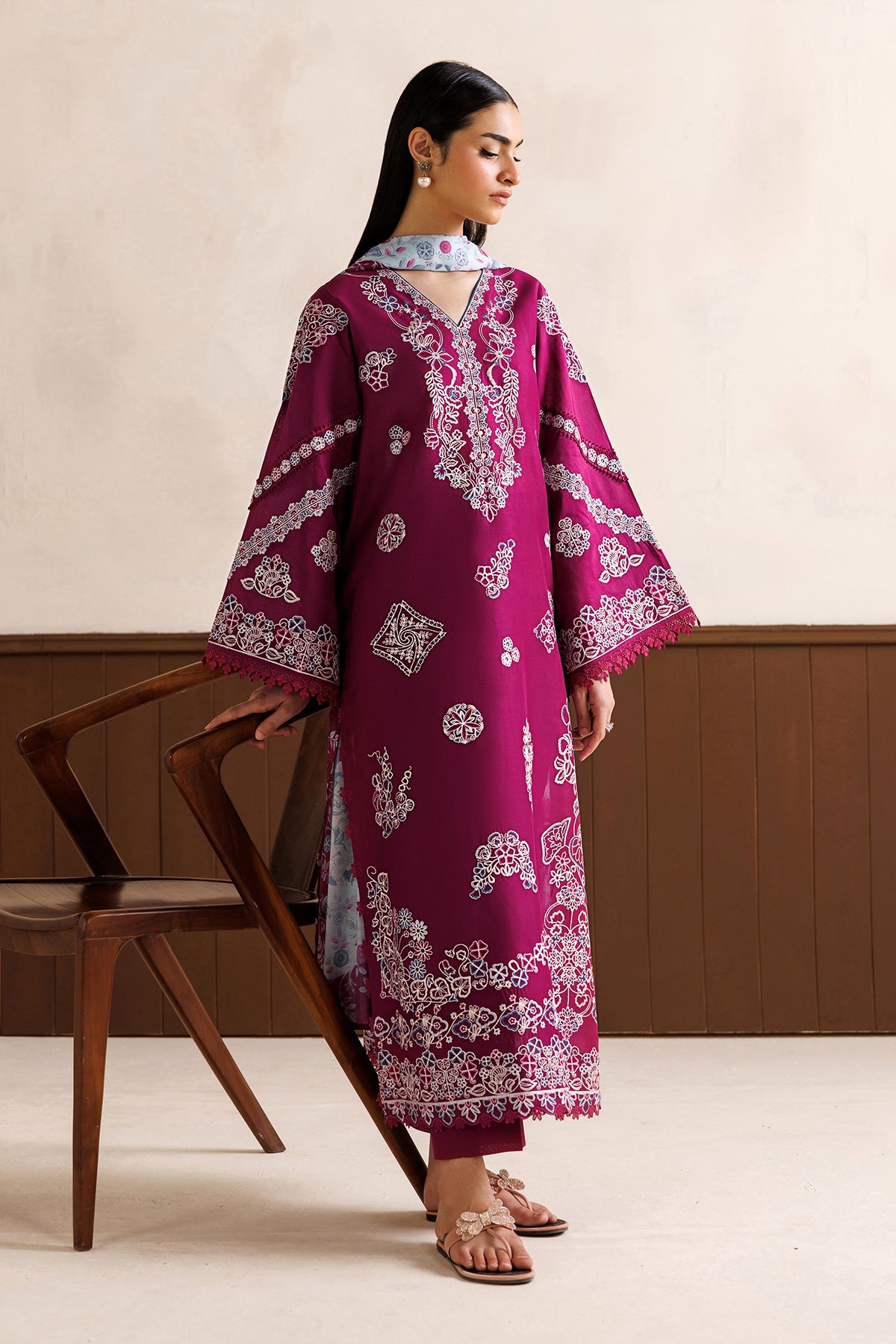 EMBROIDERED LAWN UF-4474