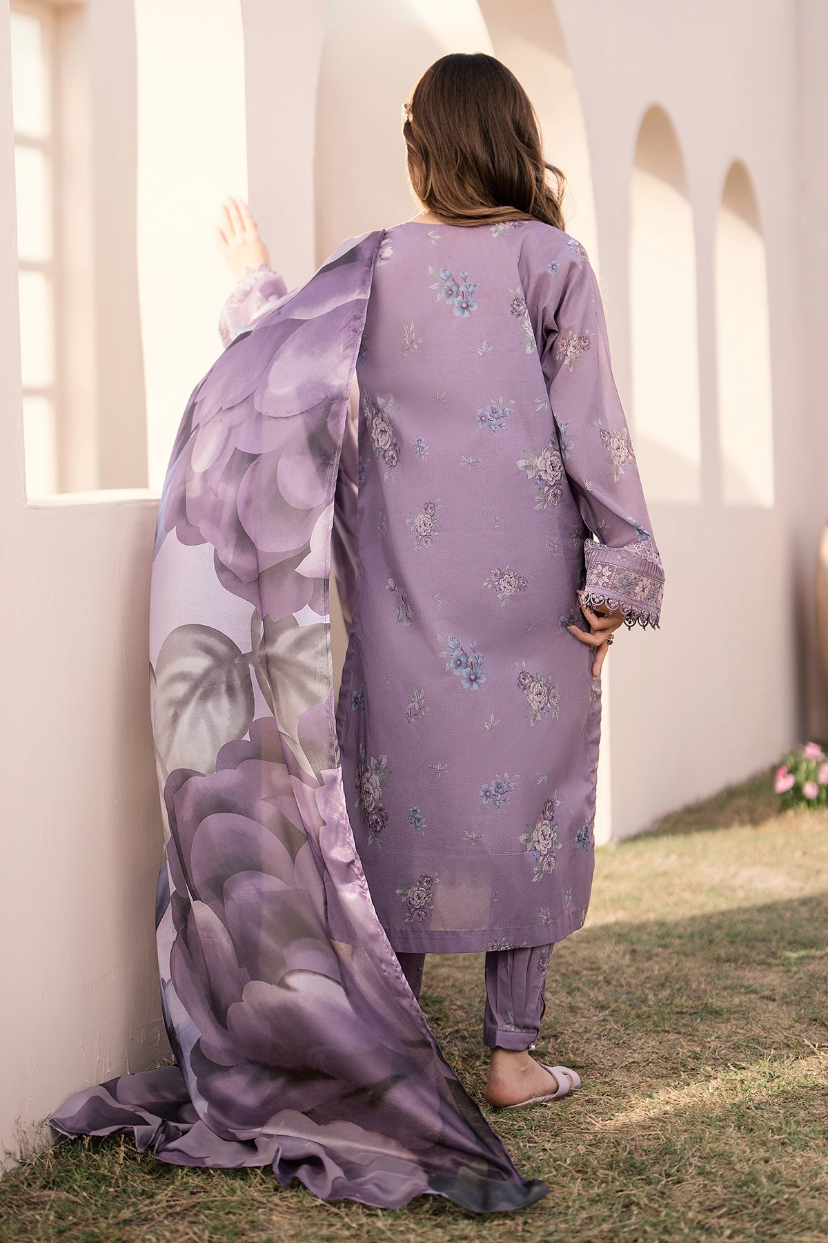 EMBROIDERED PRINTED LAWN UF-600