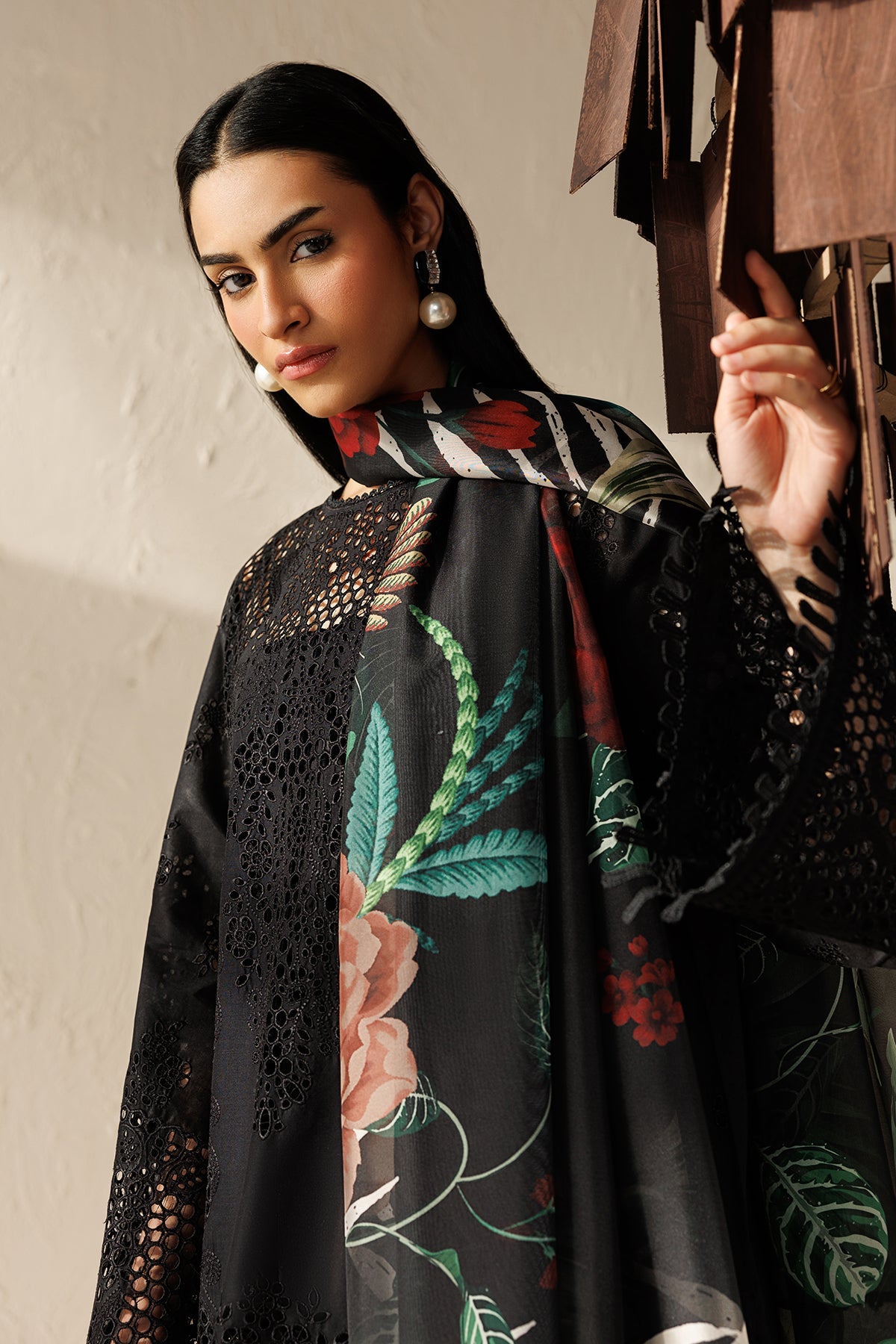 EMBROIDERED LAWN UF-4521