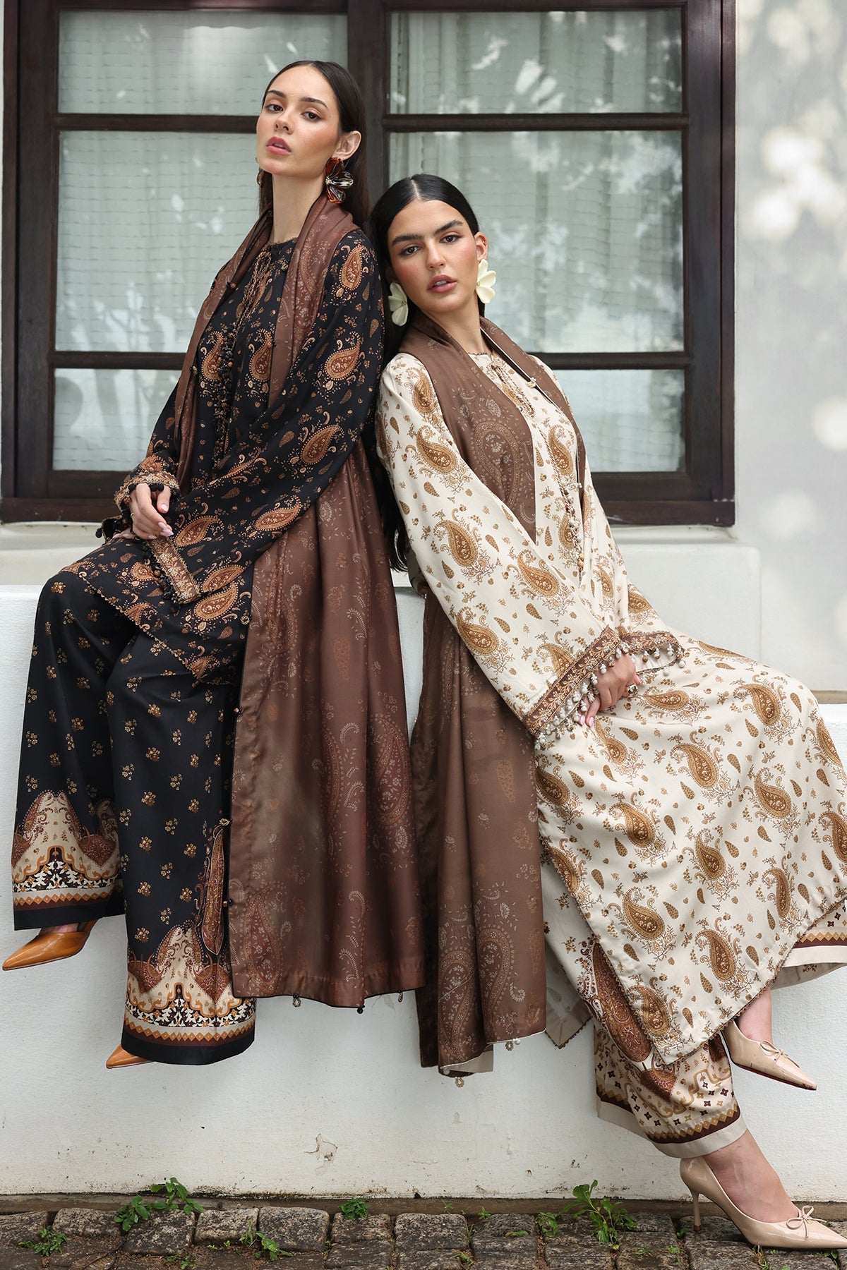 EMBROIDERED VISCOSE SILK UF-4613