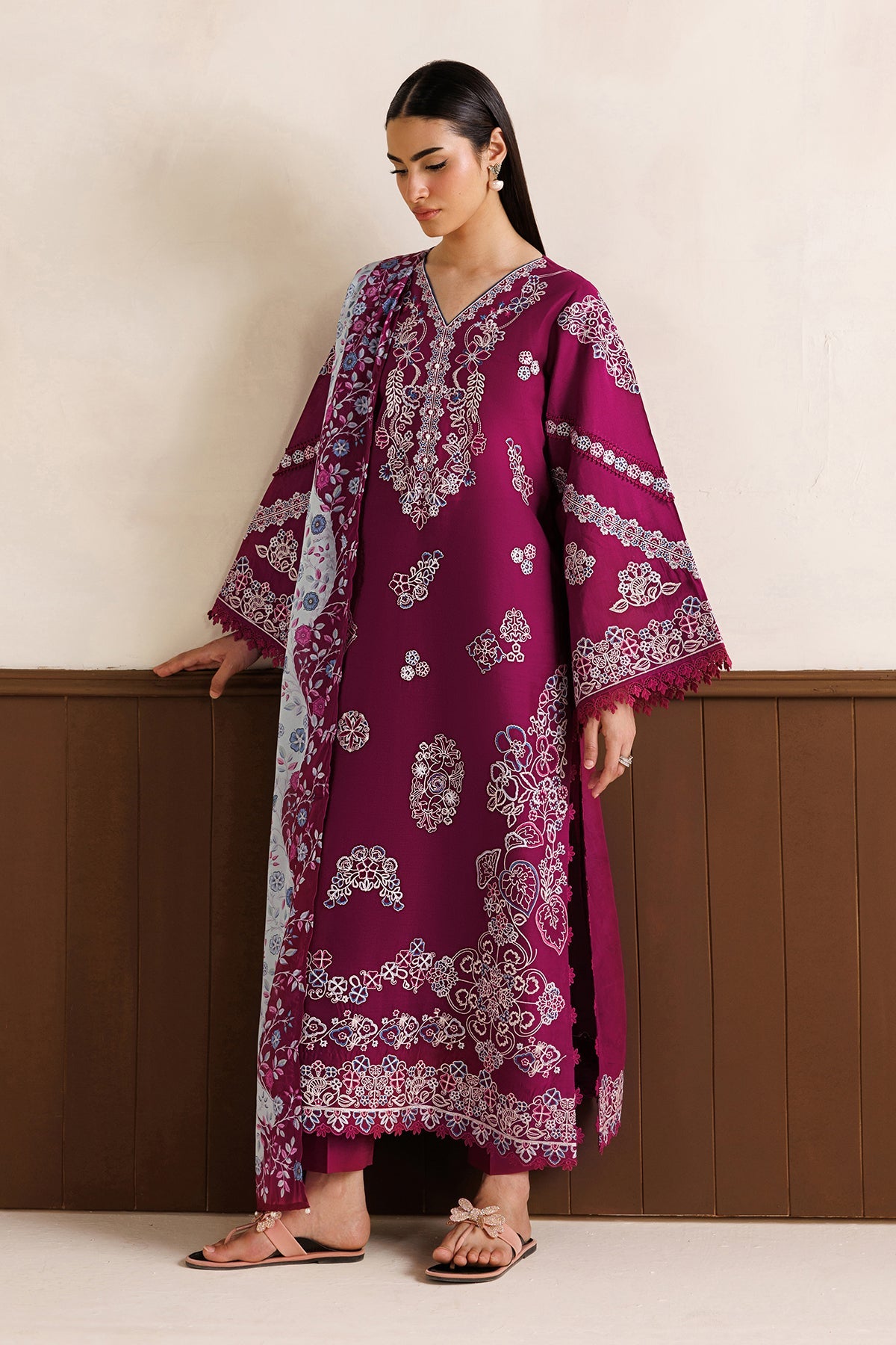 EMBROIDERED LAWN UF-4474