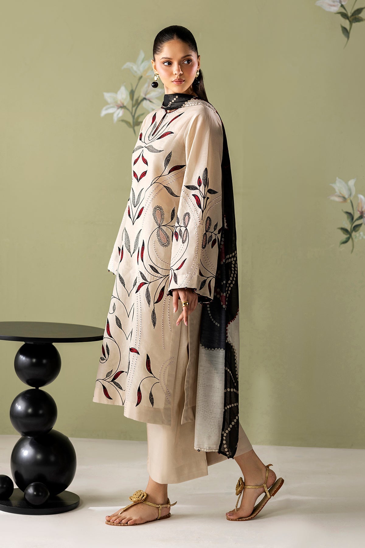 EMBROIDERED LAWN SF-4418