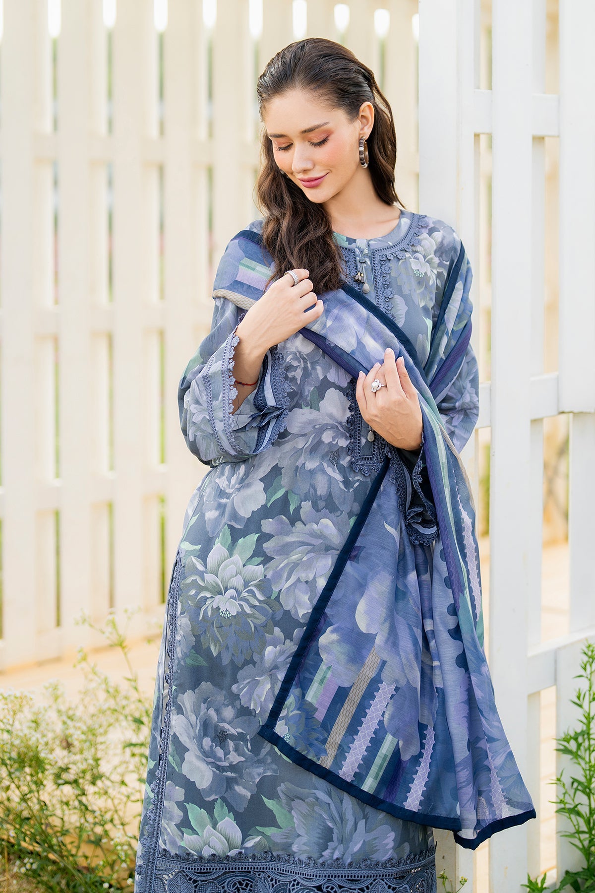 EMBROIDERED LAWN SF-4219