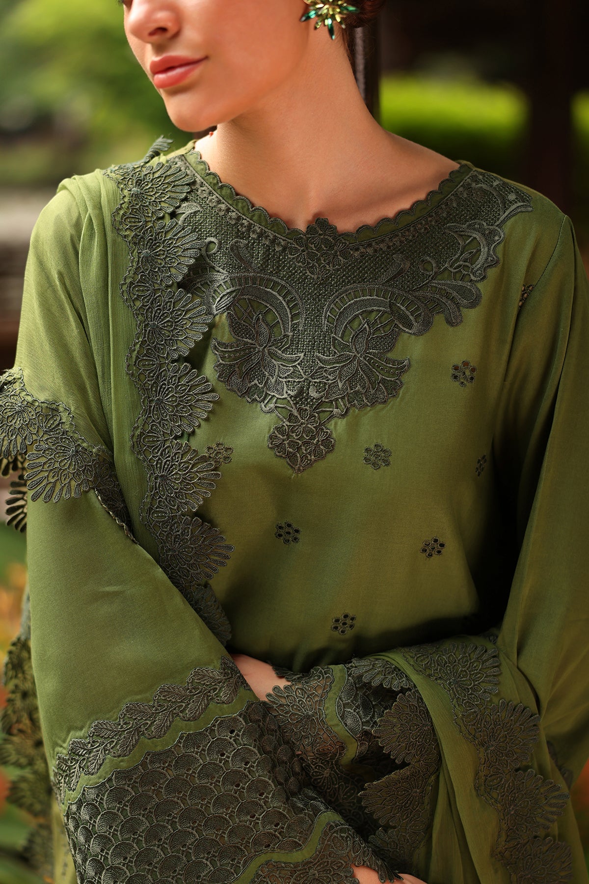 EMBROIDERED LAWN SF-4258