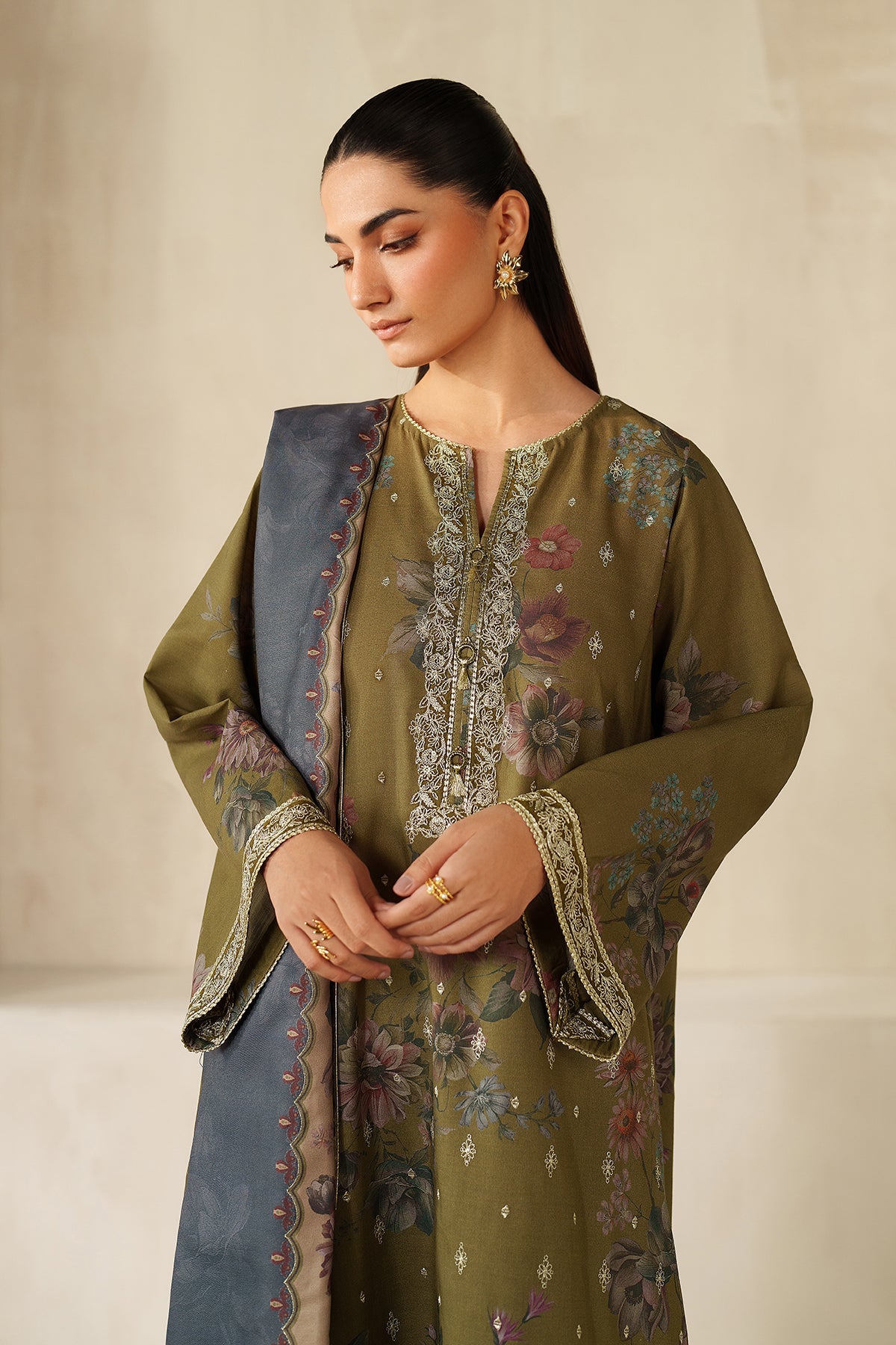 EMBROIDERED KHADDAR UF-4333