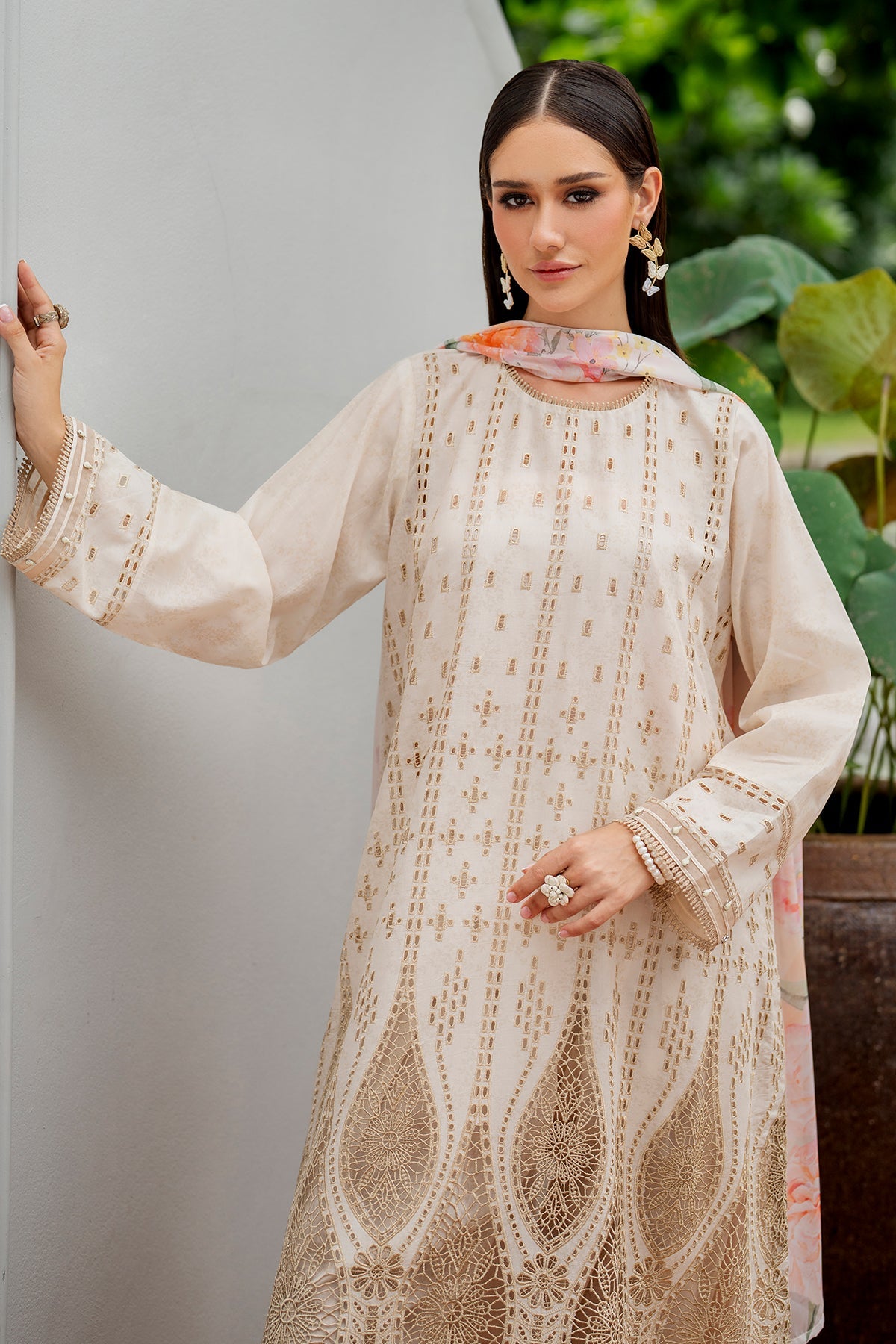 EMBROIDERED LAWN SF-4274
