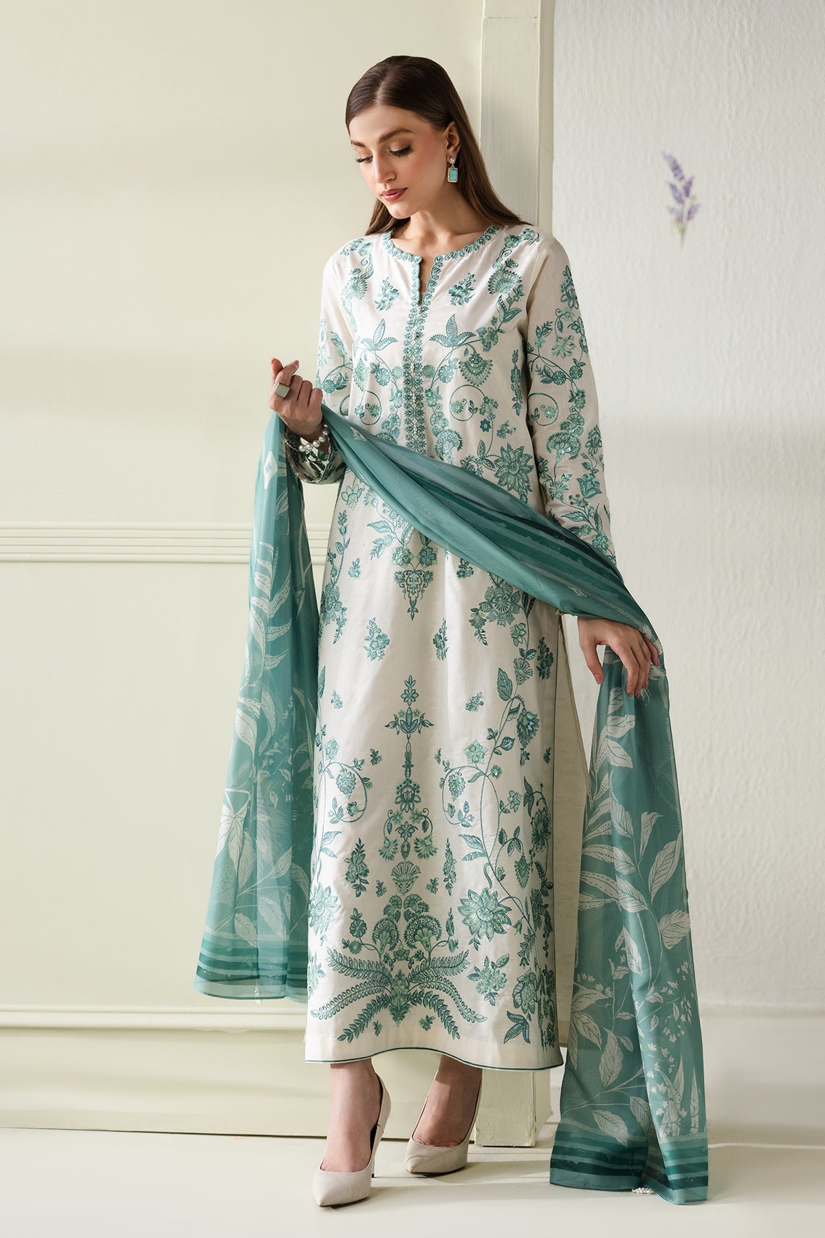 EMBROIDERED JACQUARD LAWN UF-4430