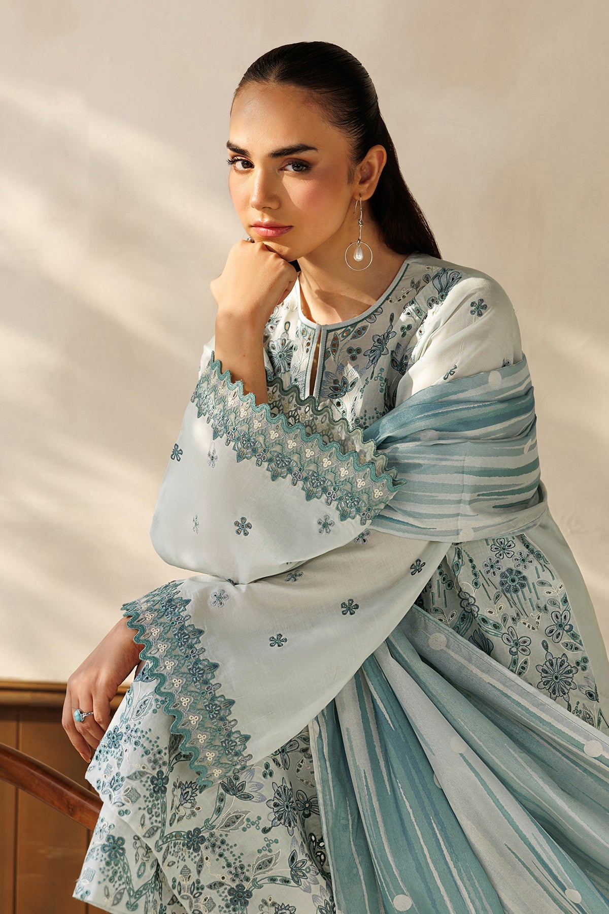 EMBROIDERED LAWN UF-4503
