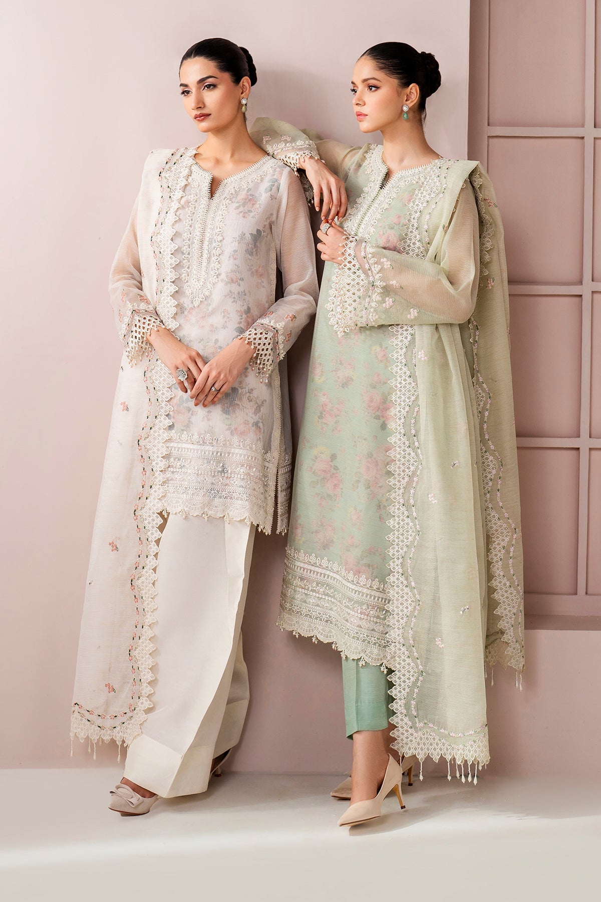 EMBROIDERED COTTON PATTI UF-4188