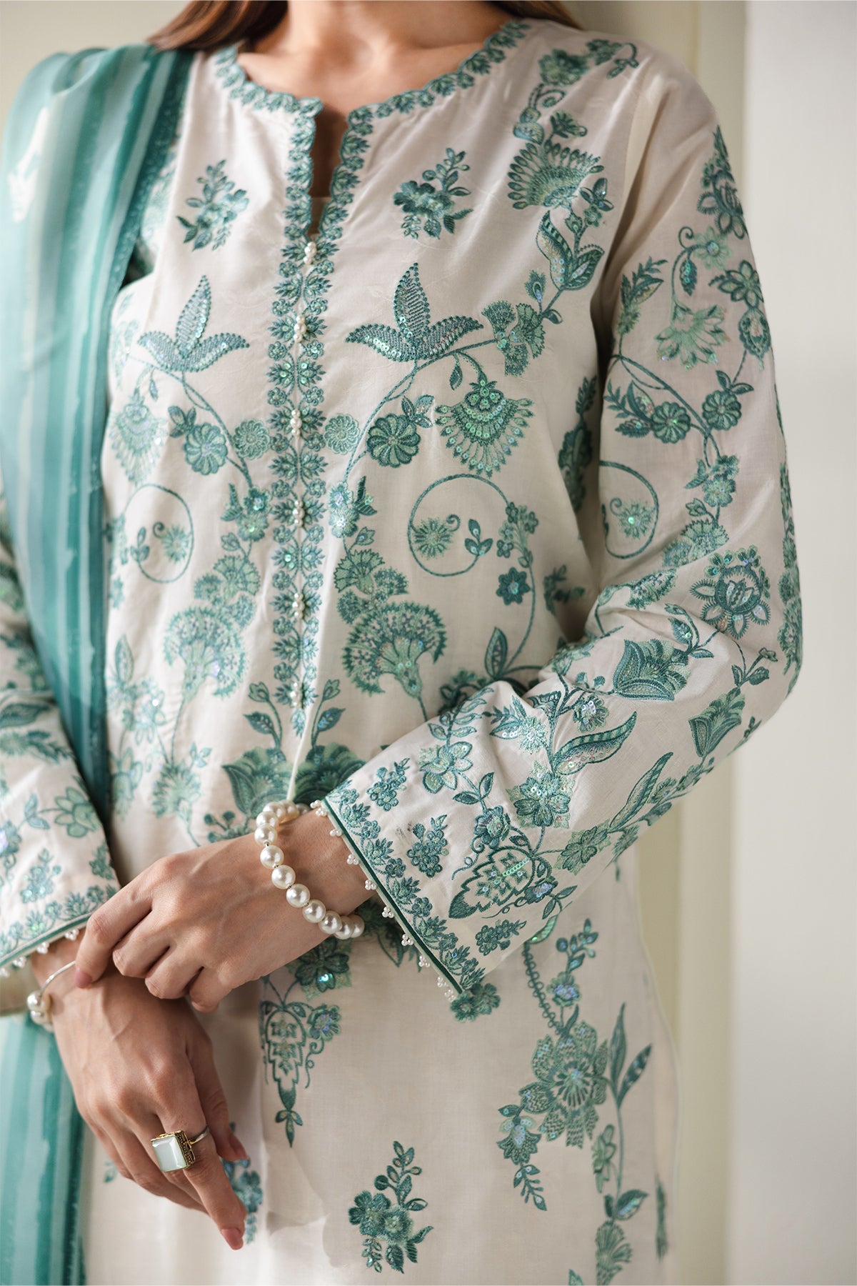 EMBROIDERED JACQUARD LAWN UF-4430