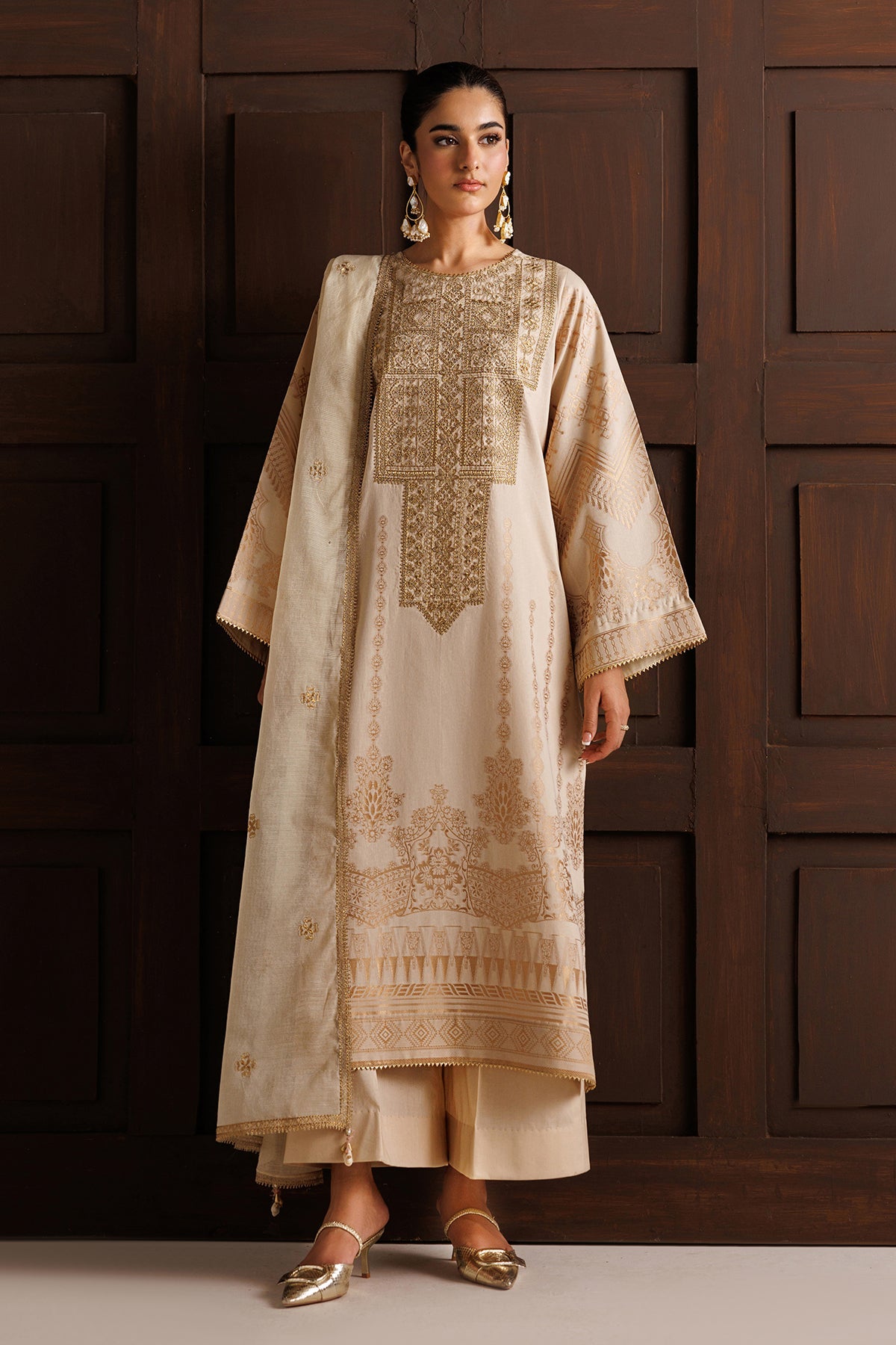 EMBROIDERED ZARRI JACQUARD UF-4508