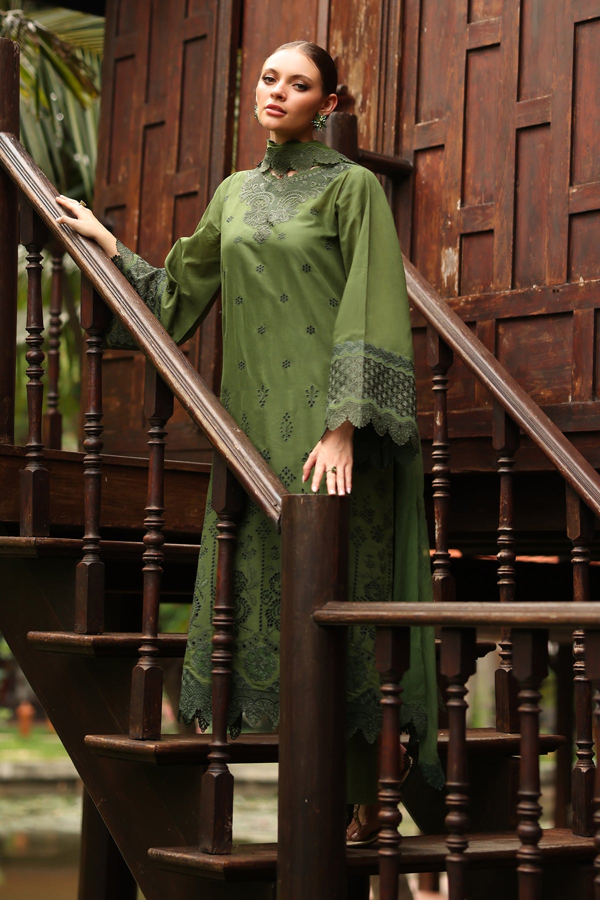 EMBROIDERED LAWN UF-4258