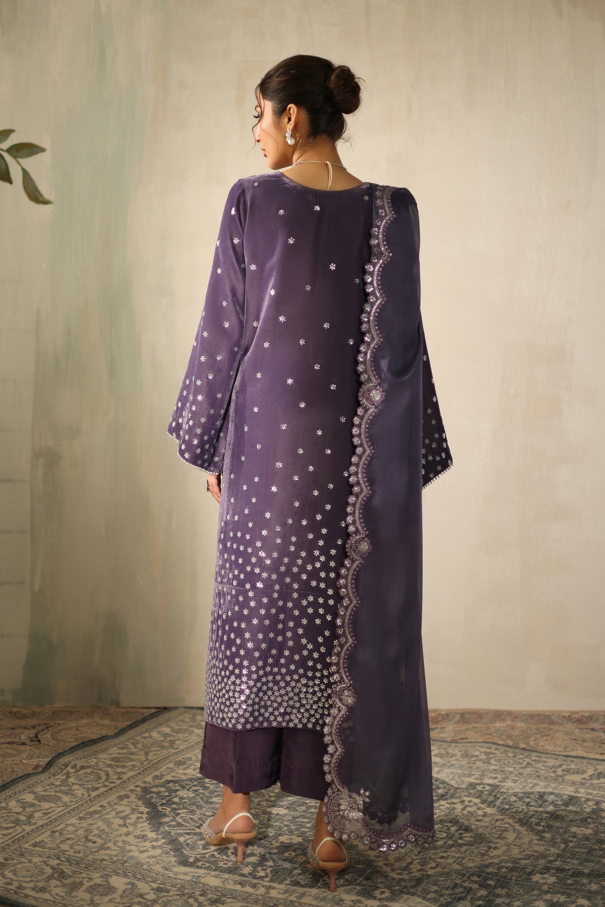 EMBROIDERED VELVET PR-1226