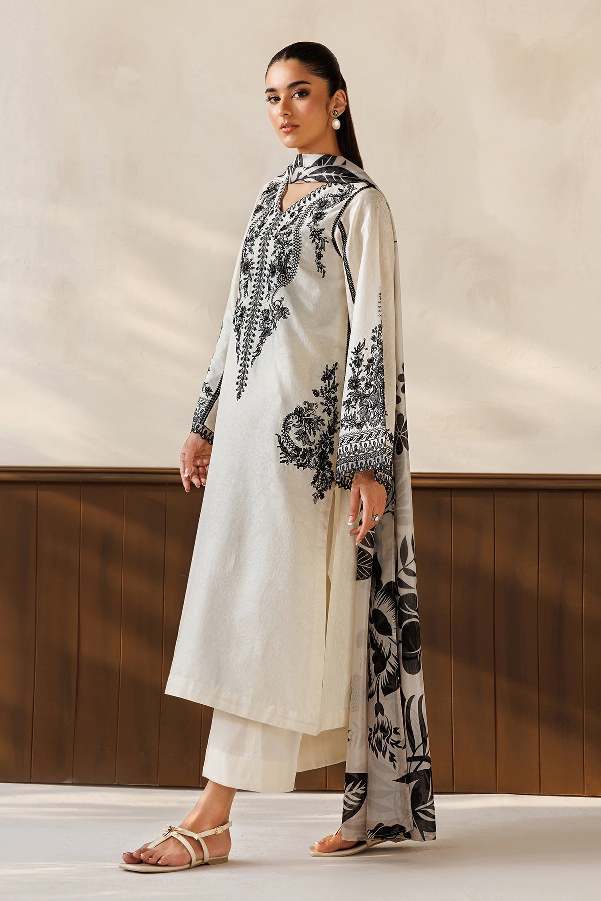 EMBROIDERED LAWN PR-1368