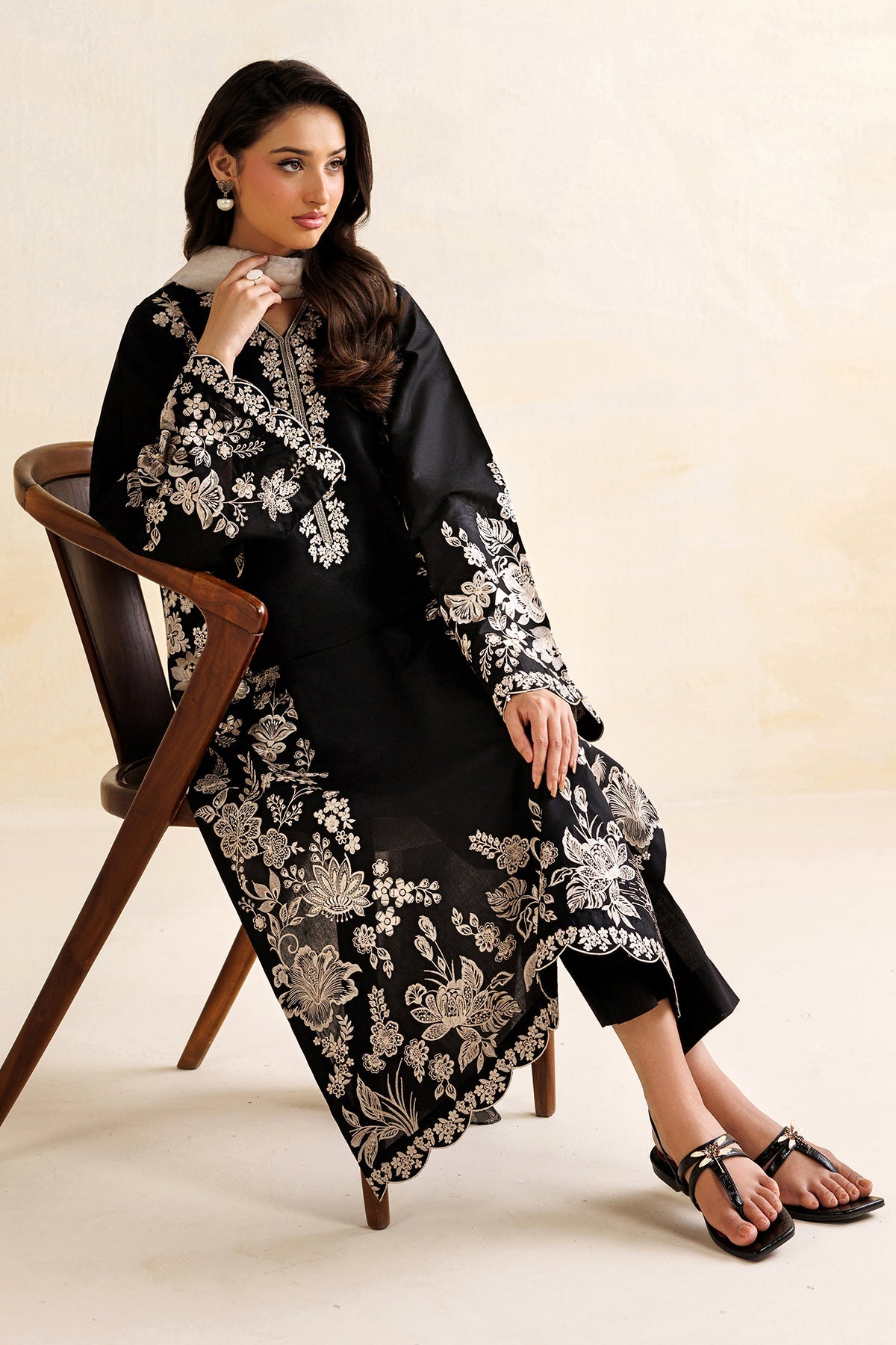 EMBROIDERED LAWN SF-4471