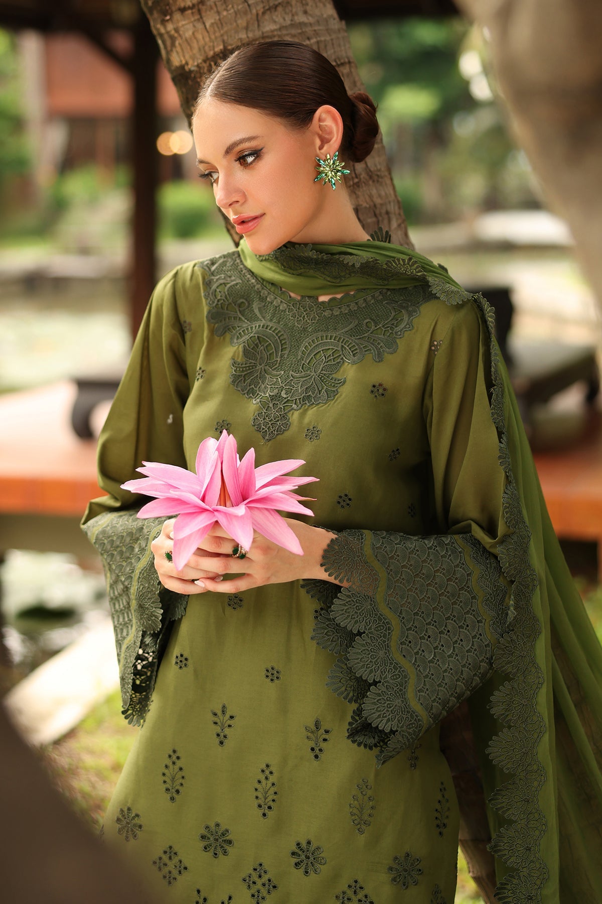 EMBROIDERED LAWN SF-4258