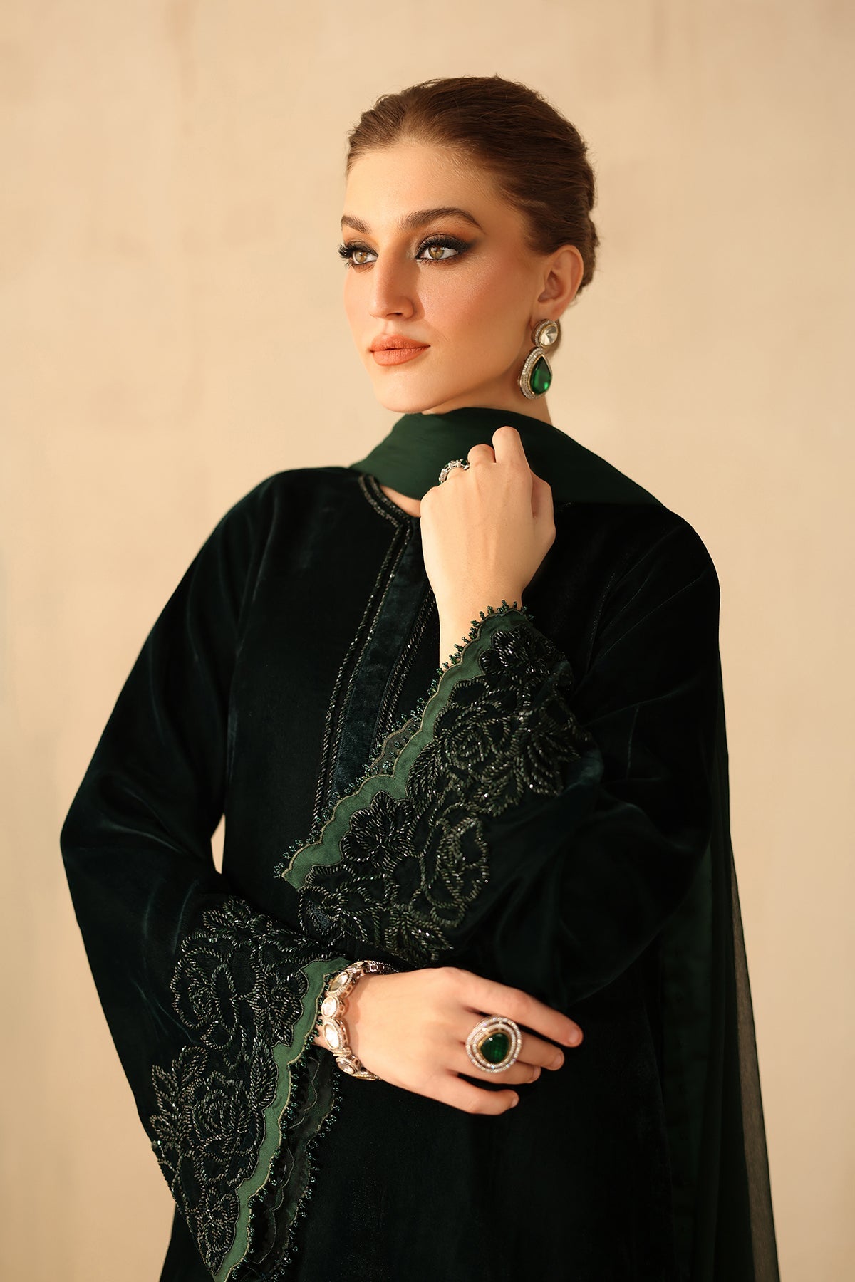 EMBROIDERED VELVET PR-1223