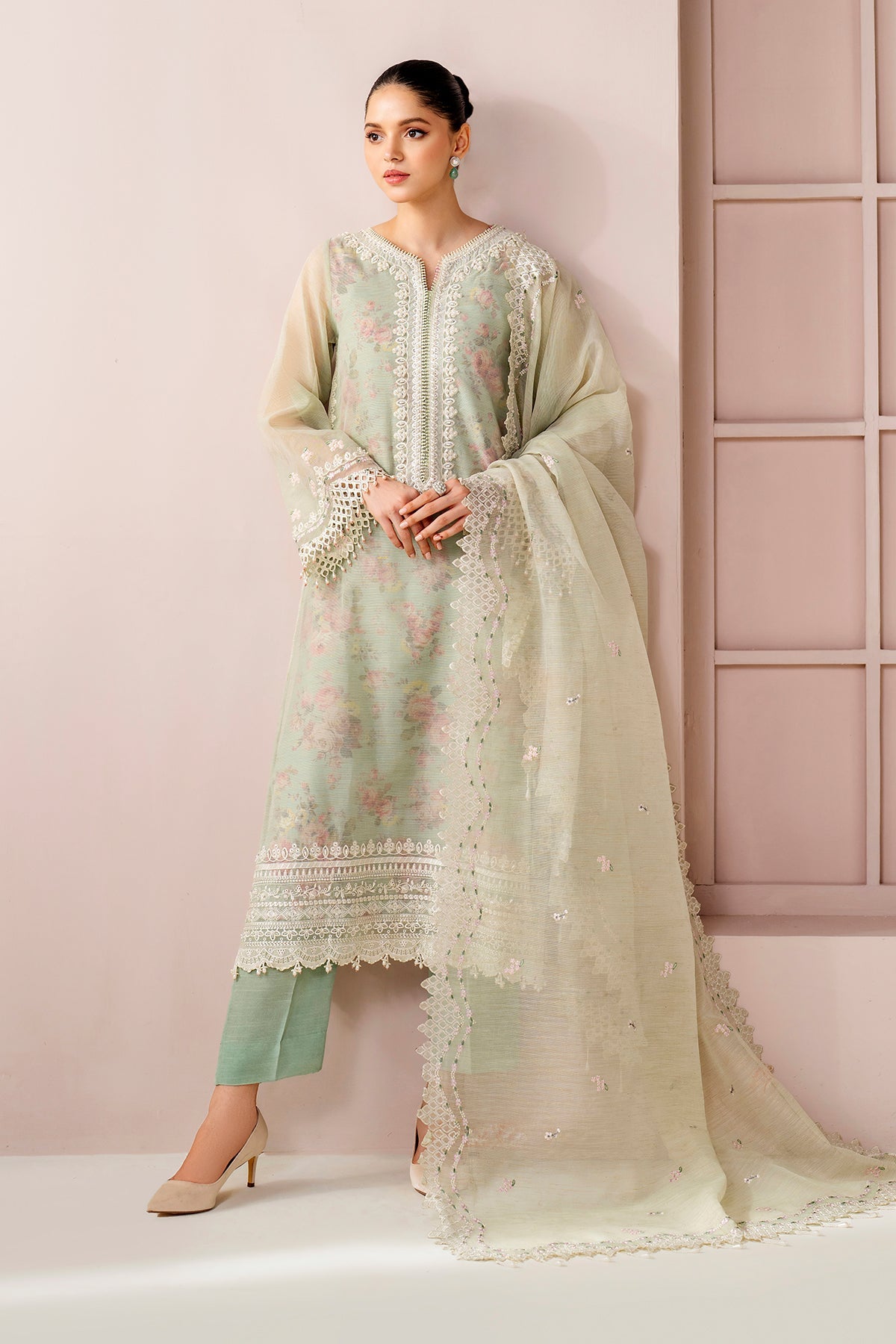 EMBROIDERED COTTON PATTI UF-4188