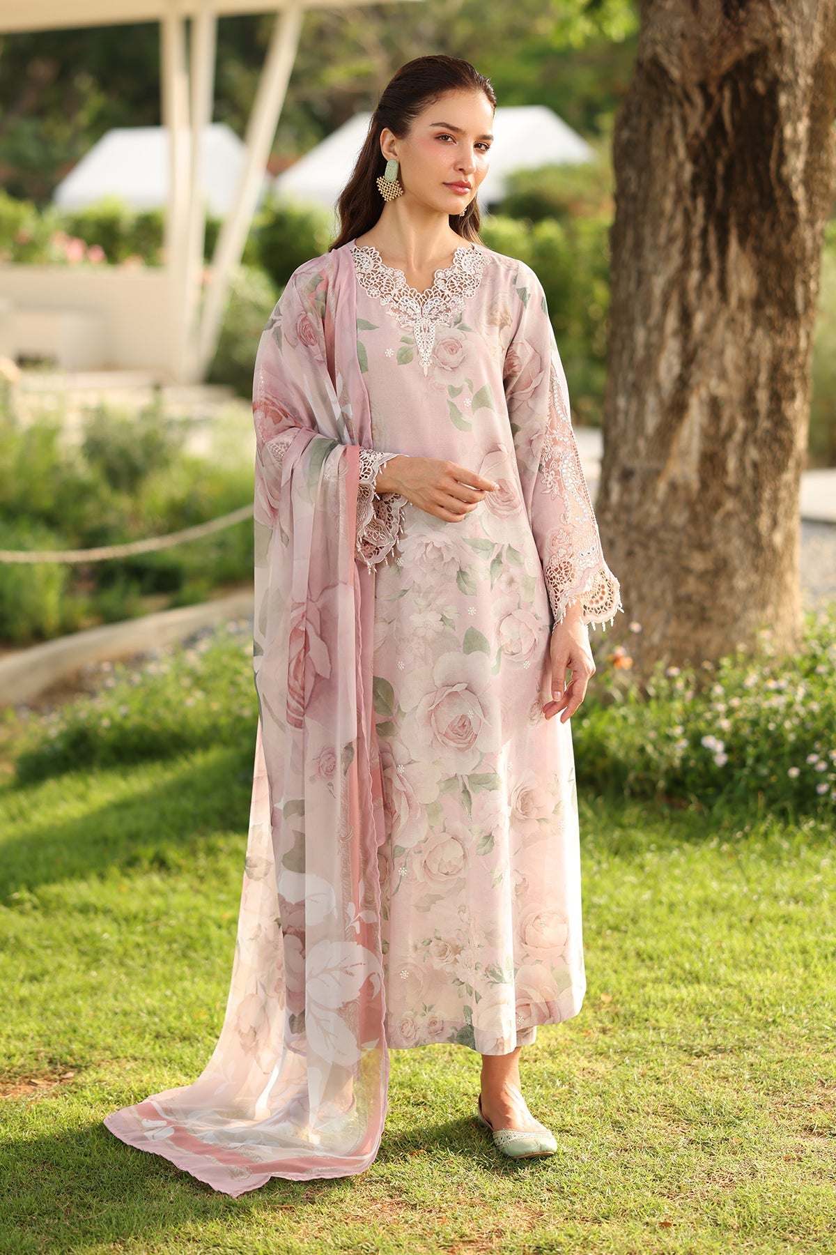 EMBROIDERED PRINTED LAWN SF-4241