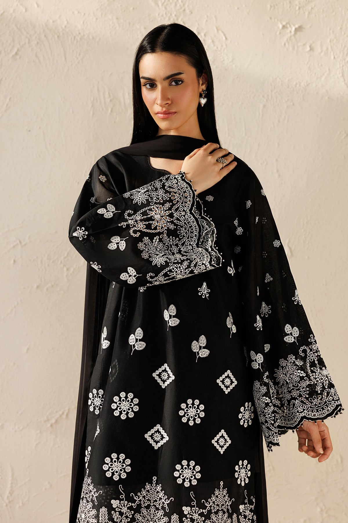 EMBROIDERED LAWN SF-4522