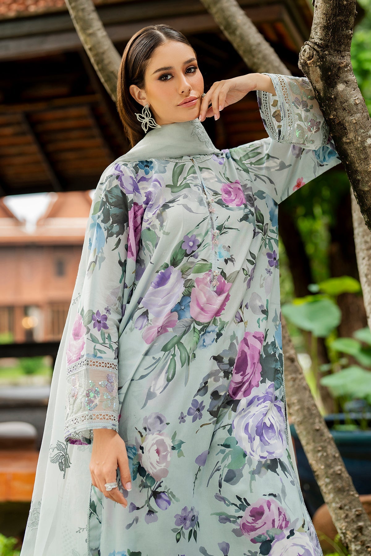 EMBROIDERED LAWN UF-4268